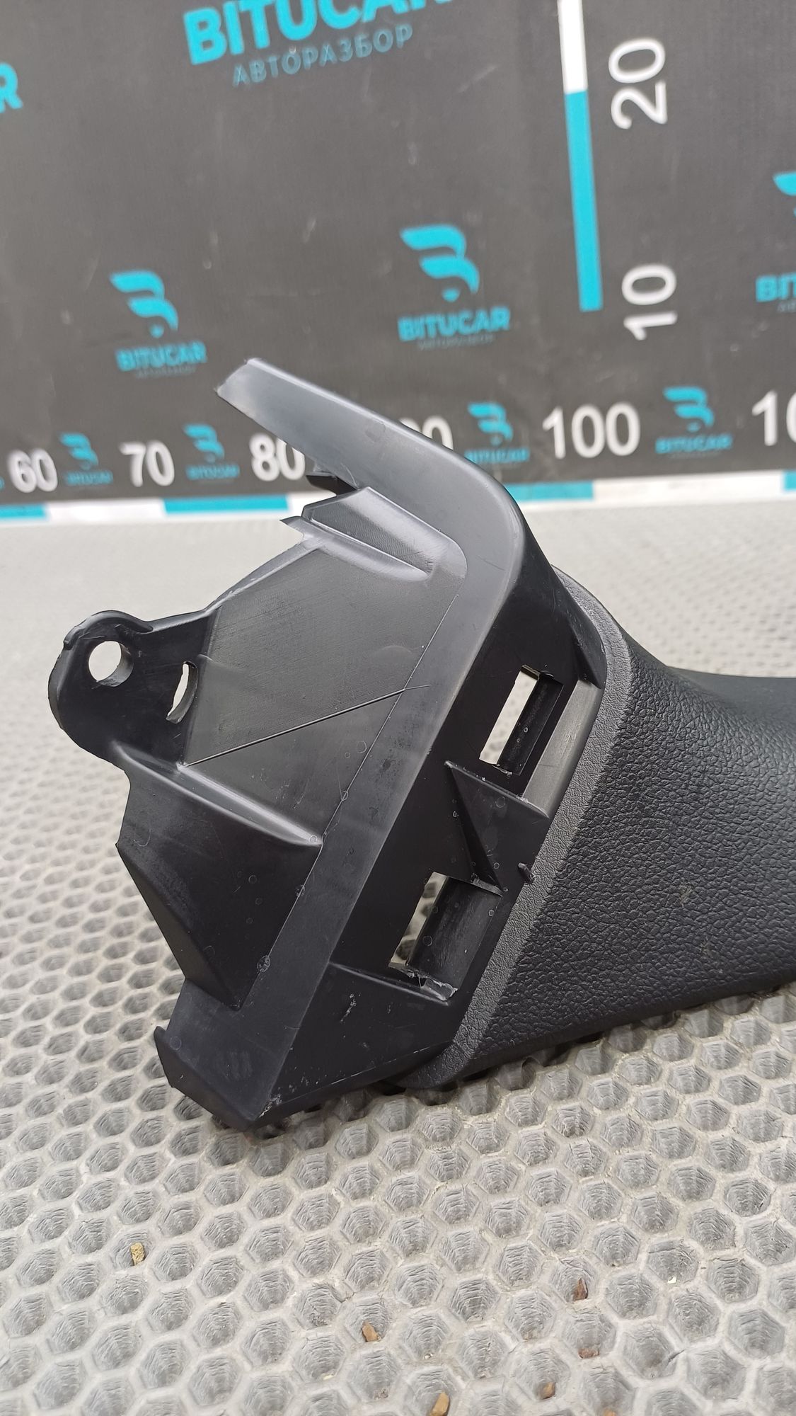 https://ycs.partsauto.market/partsauto-images/thmbs/userImages/c8f07ba63eb5b2f0f6006ea854bf8f7d/part/f9217ab4-e5d3-43c6-8934-27399c184601_1777364489794.jpg