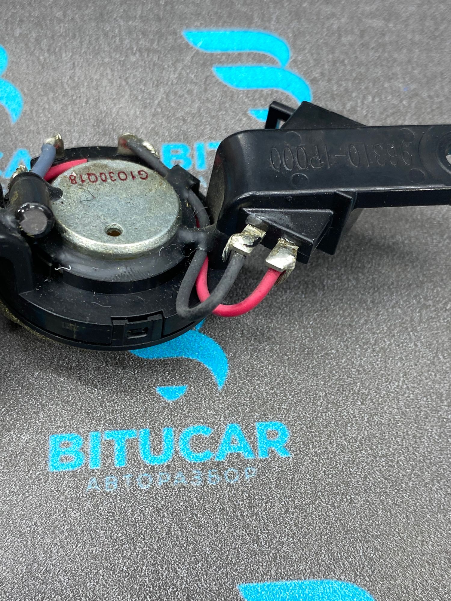 https://ycs.partsauto.market/partsauto-images/thmbs/userImages/c8f07ba63eb5b2f0f6006ea854bf8f7d/part/f962acbe-afb5-4576-970d-c4f1a585b344_1770819875575.jpg