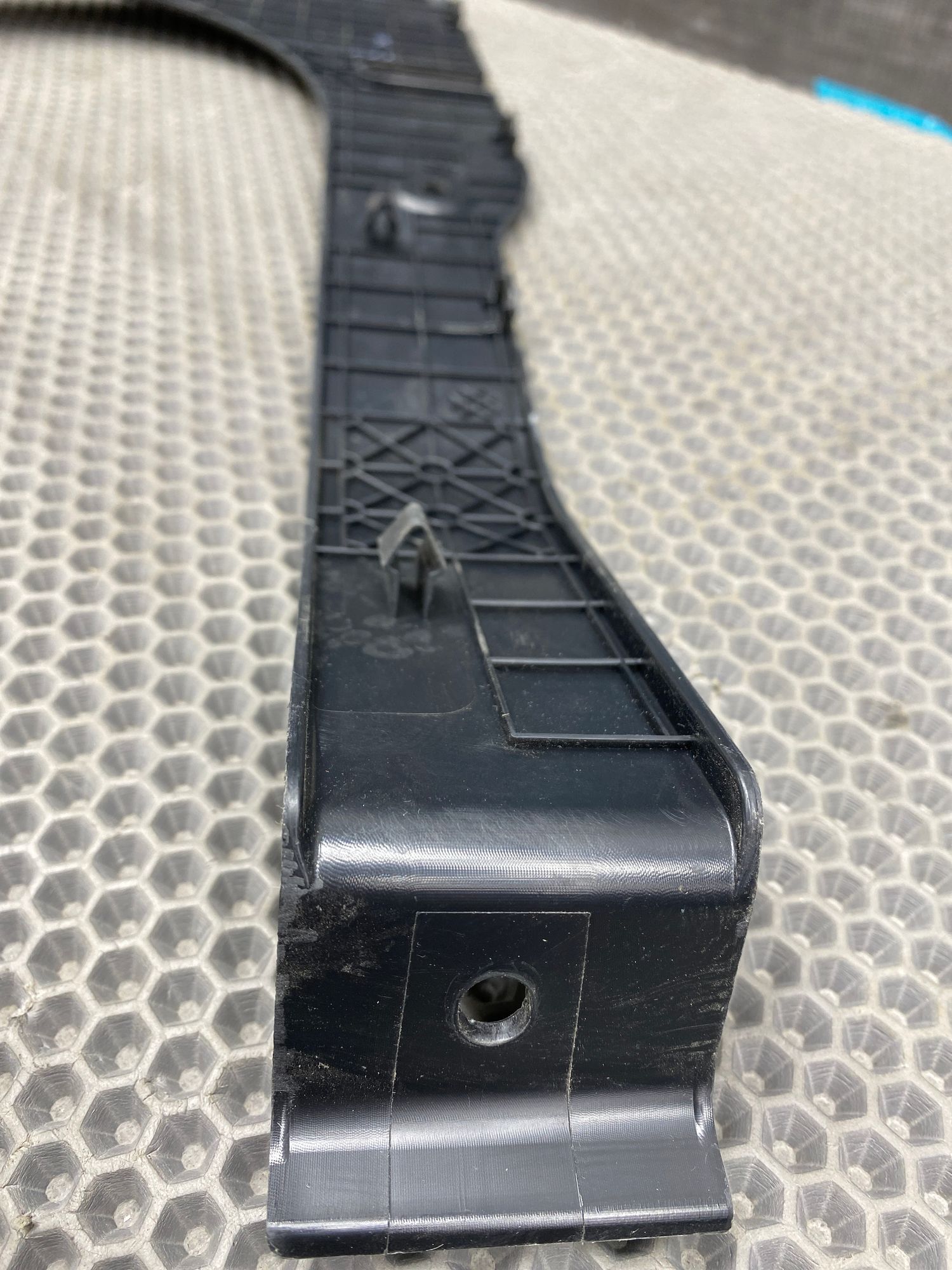 https://ycs.partsauto.market/partsauto-images/thmbs/userImages/c8f07ba63eb5b2f0f6006ea854bf8f7d/part/fa0efd8d-0179-4030-8337-b11e0679063b_1777023323051.jpg