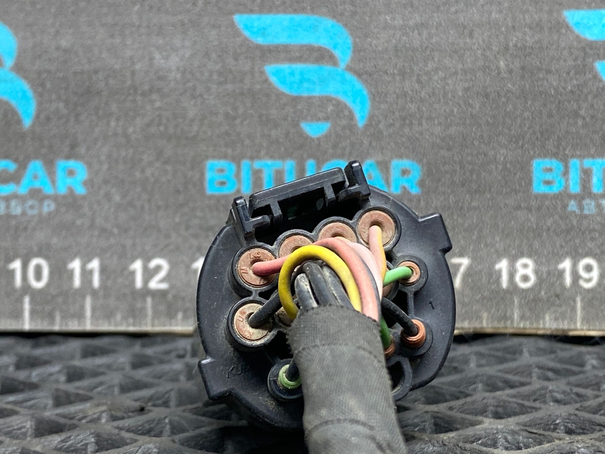 https://ycs.partsauto.market/partsauto-images/thmbs/userImages/c8f07ba63eb5b2f0f6006ea854bf8f7d/part/fa78faee-29f5-412a-9d8a-a672a6d72b51_1777357923190.jpg