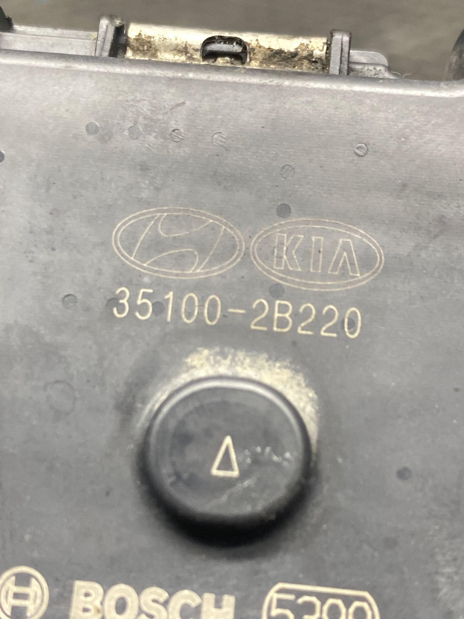 https://ycs.partsauto.market/partsauto-images/thmbs/userImages/c8f07ba63eb5b2f0f6006ea854bf8f7d/part/fadfea68-fbd3-4f9a-aa88-9217491baa8c_1777114074528.jpg