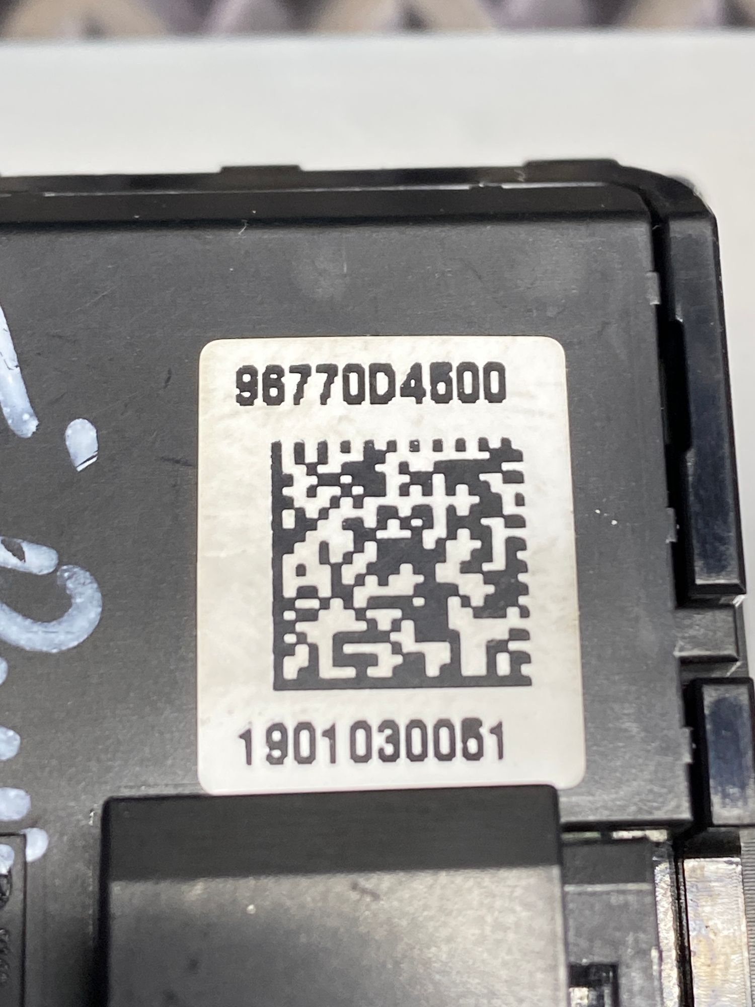 Б/У Переключатель подрулевой лепесток  Kia Optima 4 JF (G4KJ) 2.4L AT 2019 GT-Line, 990 рублей, Краснодар