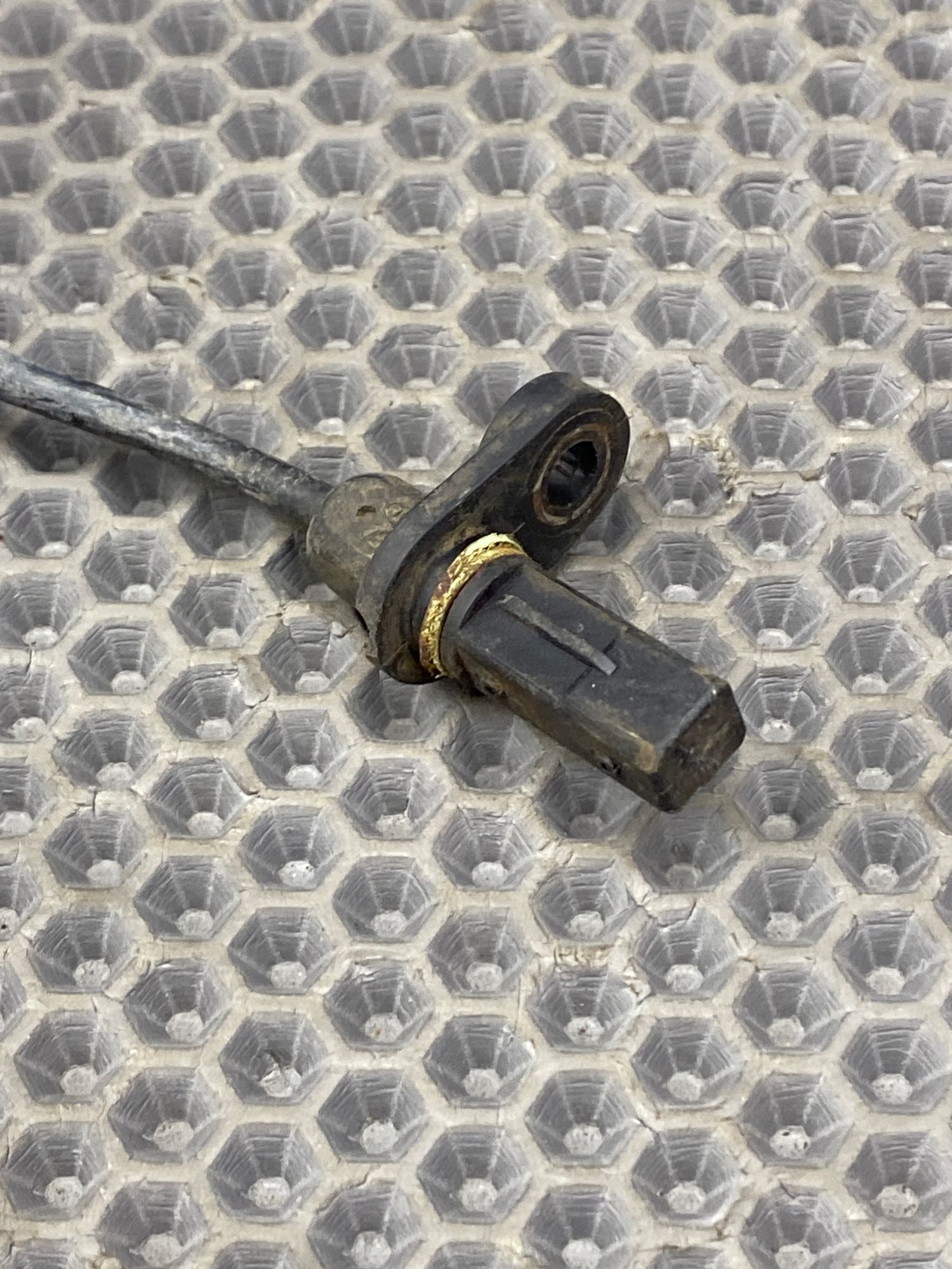 Б/У Датчик ABS задний правый  Kia Ceed 2 JD (G4FG) 1.6L AT 2013 Хэтчбек, 2490 рублей, Краснодар