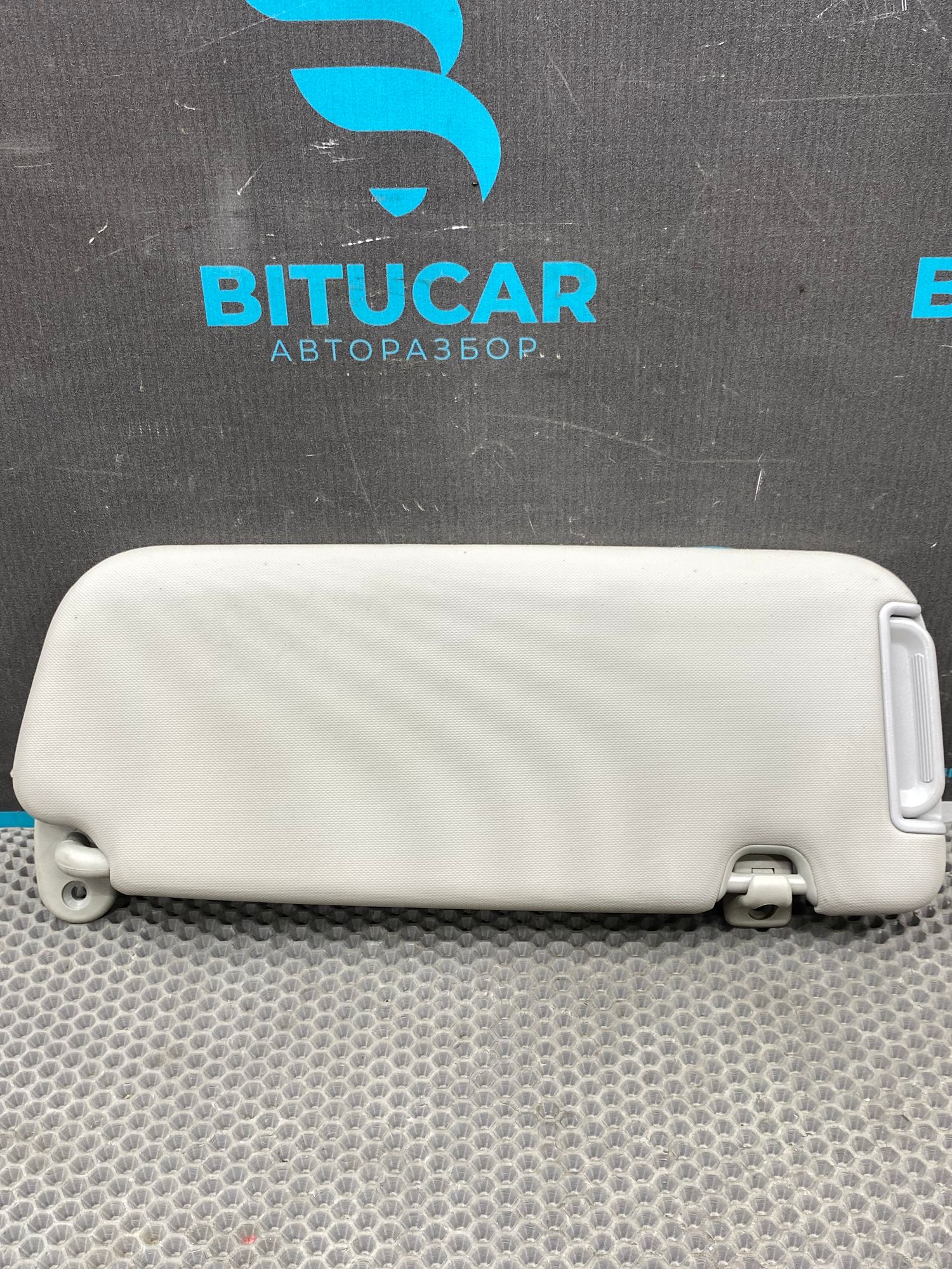 https://ycs.partsauto.market/partsauto-images/thmbs/userImages/c8f07ba63eb5b2f0f6006ea854bf8f7d/part/fb963b96-cc79-4517-a233-deab2e4bfaa6_1769527169713.jpg