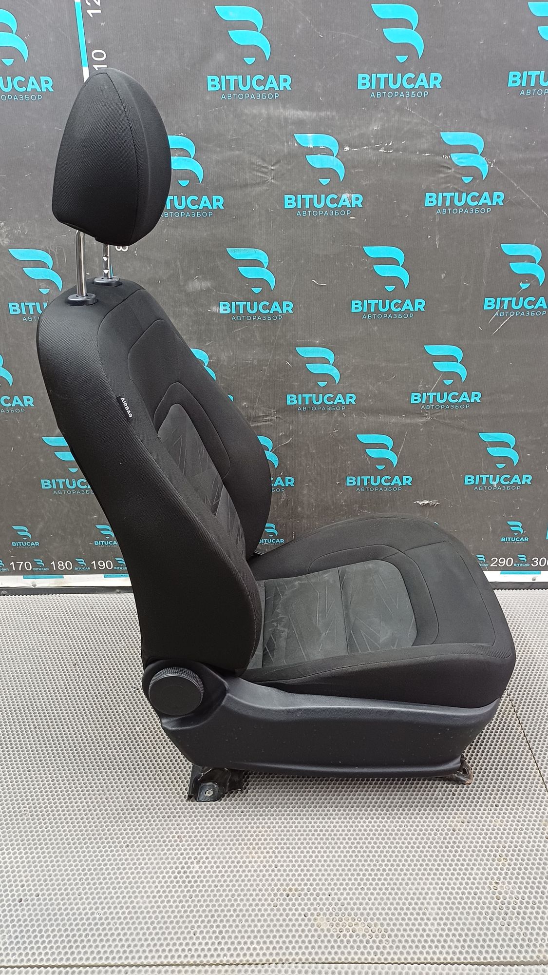 https://ycs.partsauto.market/partsauto-images/thmbs/userImages/c8f07ba63eb5b2f0f6006ea854bf8f7d/part/fbc4fdf5-abe1-41b8-93a0-3325dbdfc39b_1777473902867.jpg