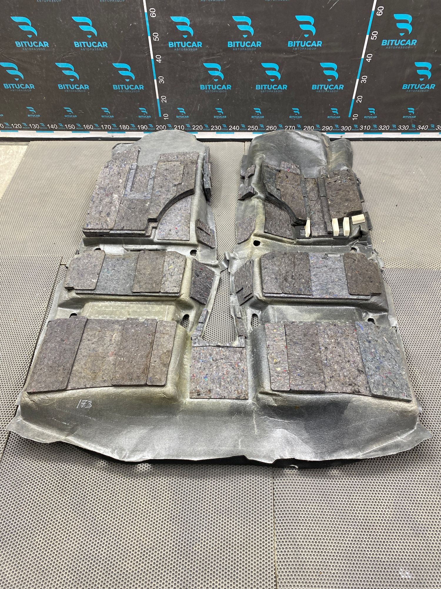 https://ycs.partsauto.market/partsauto-images/thmbs/userImages/c8f07ba63eb5b2f0f6006ea854bf8f7d/part/fccf1b74-2a16-4915-9cf4-c8a1ceea47e2_1777042836998.jpg