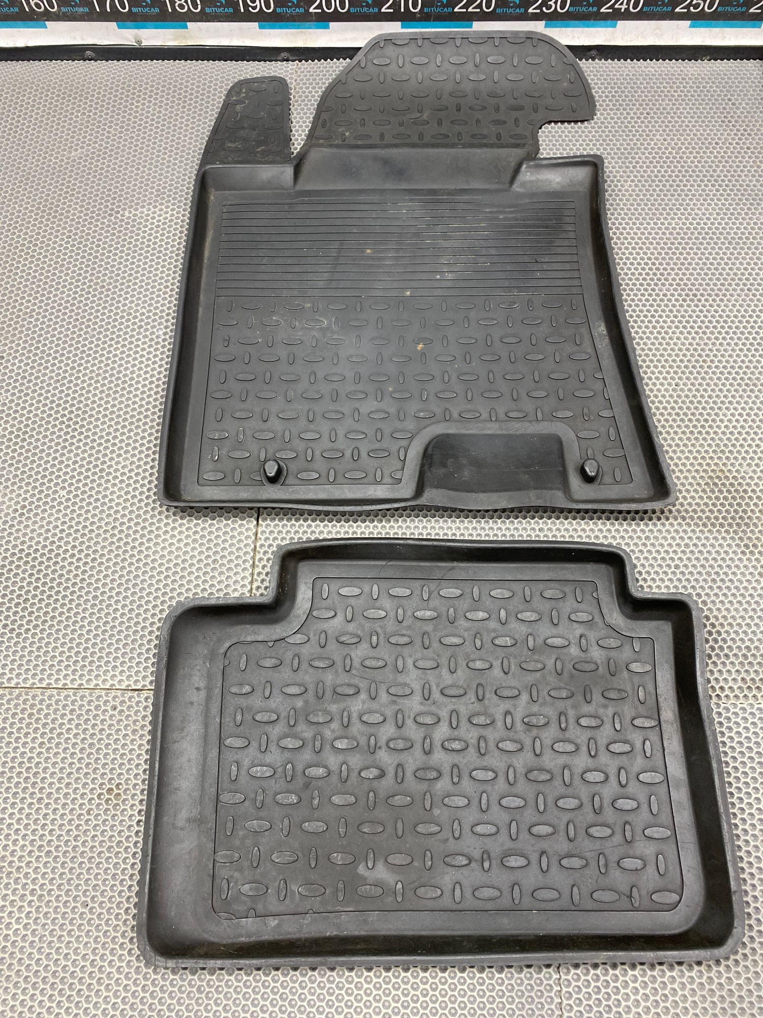 https://ycs.partsauto.market/partsauto-images/thmbs/userImages/c8f07ba63eb5b2f0f6006ea854bf8f7d/part/fd2d3317-a4e1-4471-96f2-a58d49082b3e_1777563590270.jpg