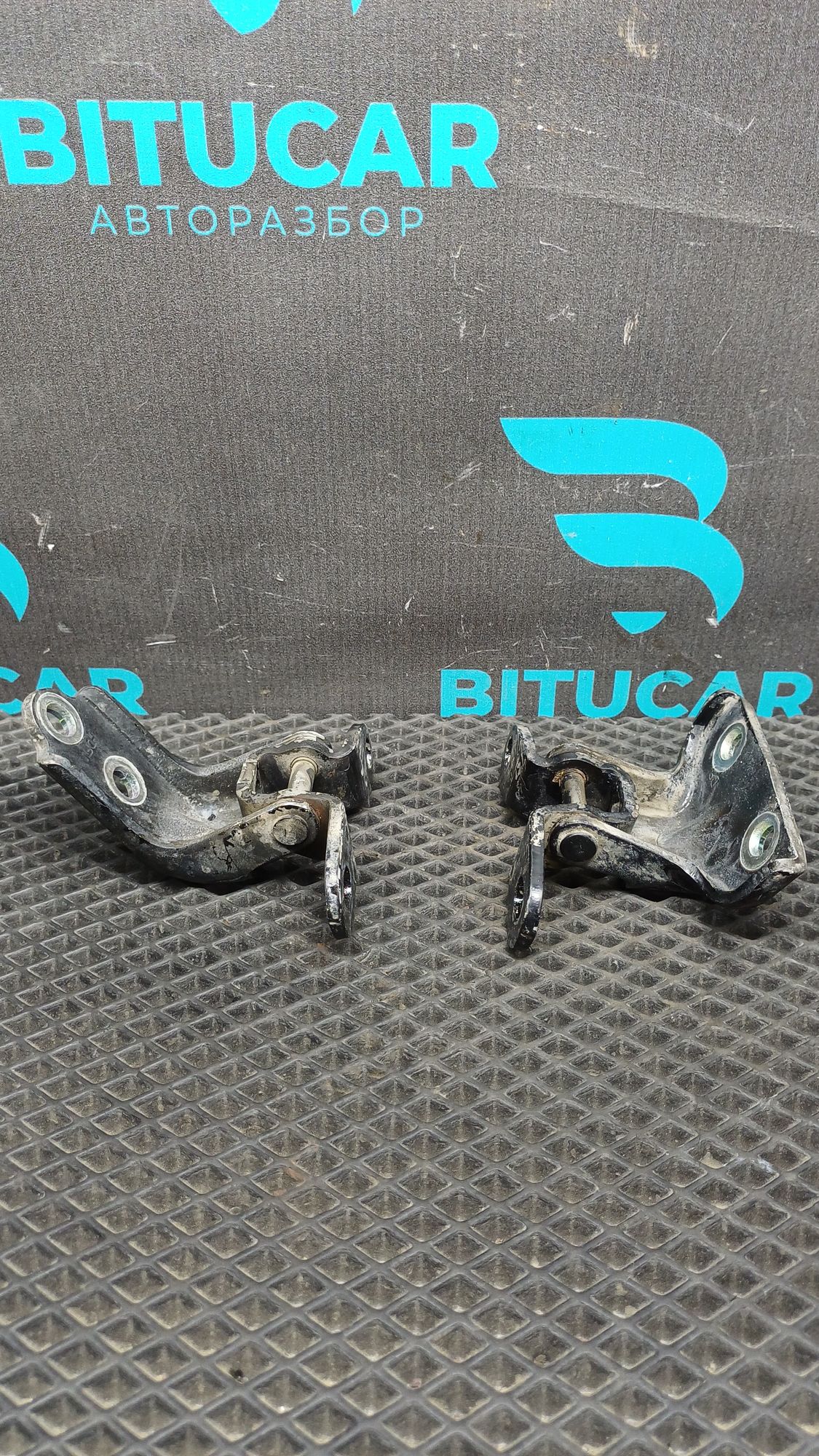 https://ycs.partsauto.market/partsauto-images/thmbs/userImages/c8f07ba63eb5b2f0f6006ea854bf8f7d/part/fe0a27b6-b25f-4a1b-a813-e046a1a611e3_1777125054880.jpg