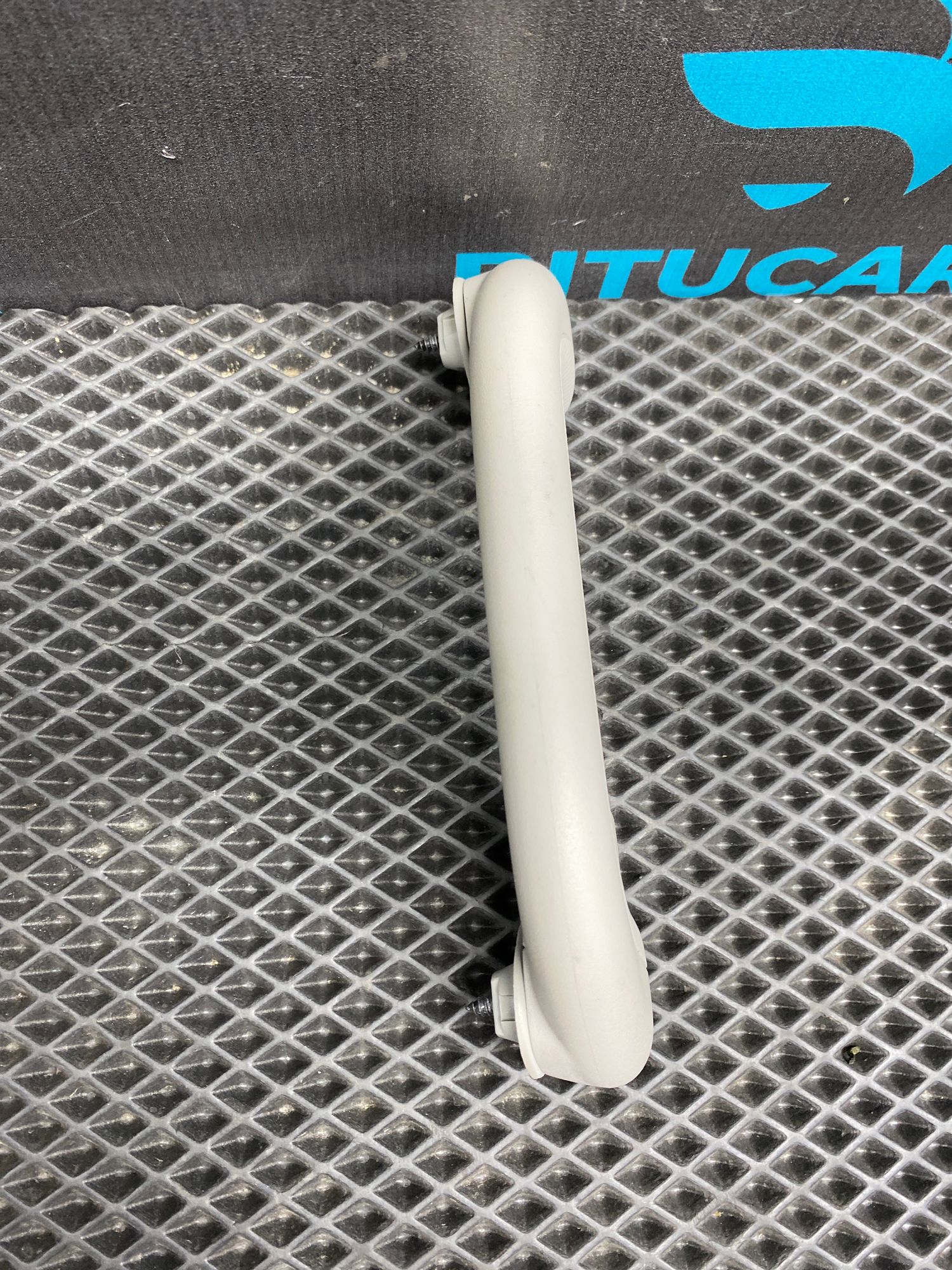 Б/У Ручка потолочная задняя Kia Ceed 2 JD (G4FG) 1.6L MT 2012 Универсал, 499 рублей, Краснодар