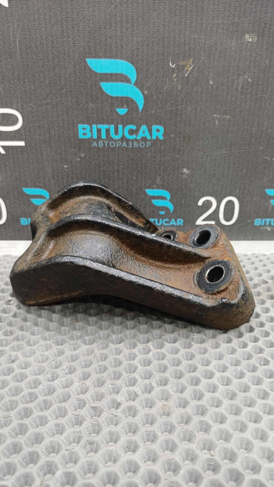 https://ycs.partsauto.market/partsauto-images/thmbs/userImages/c8f07ba63eb5b2f0f6006ea854bf8f7d/part/ff5050ef-5853-460d-ac73-7f23a858eb58_1777378677304.jpg
