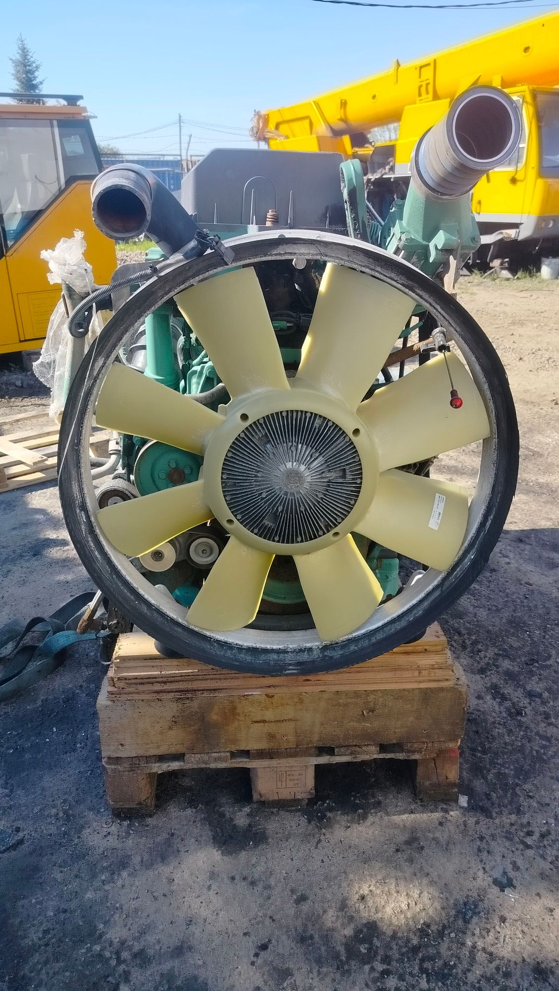 https://ycs.partsauto.market/partsauto-images/thmbs/userImages/c965f73e3dc116a3de96fdbb0ec9ca2a/part/006a461b-6652-4102-833d-d1fcbddd4ad2_1716472484617.jpg