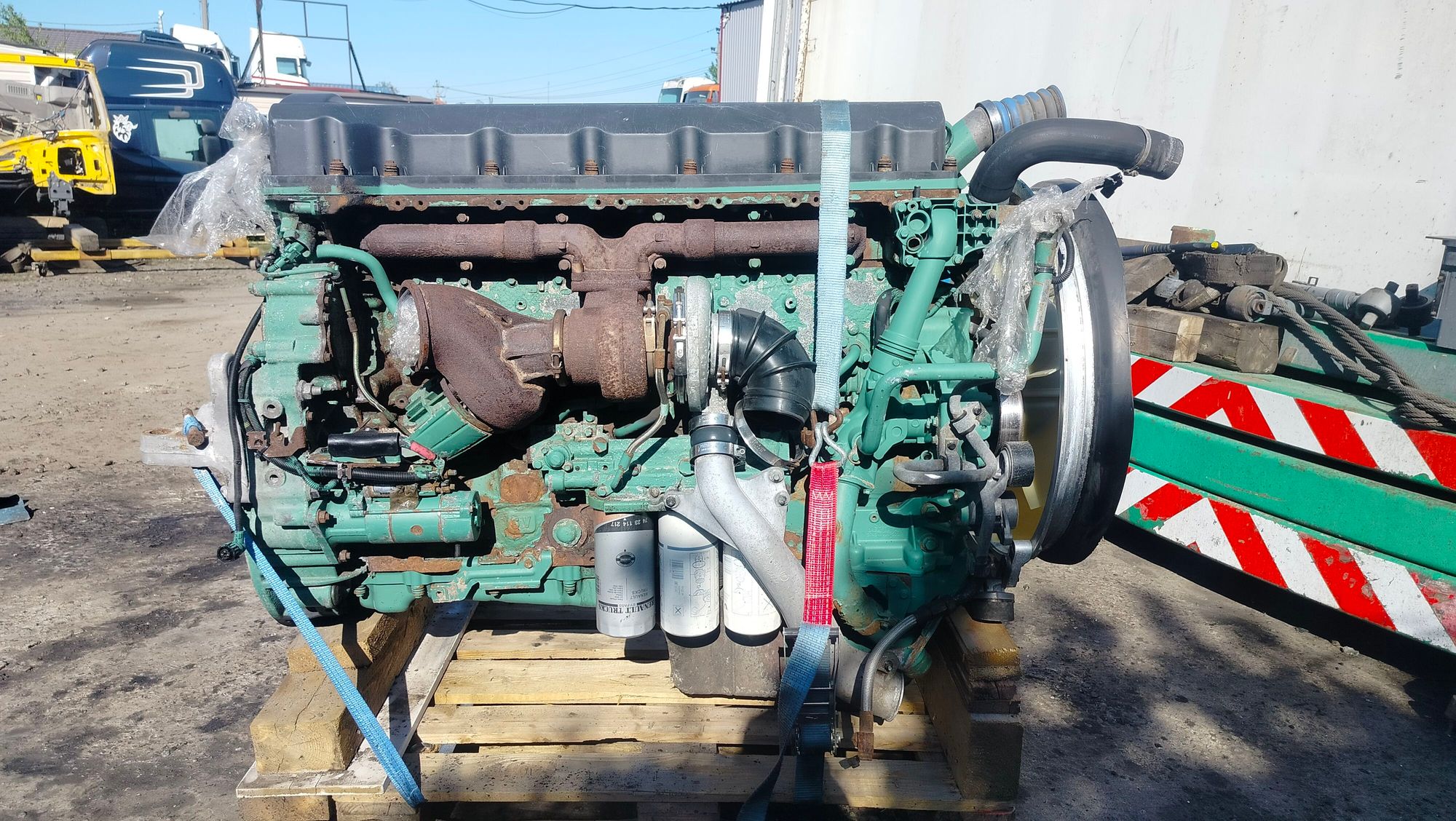 https://ycs.partsauto.market/partsauto-images/thmbs/userImages/c965f73e3dc116a3de96fdbb0ec9ca2a/part/03217a64-5846-4caa-a240-72838ce6b838_1716472498103.jpg