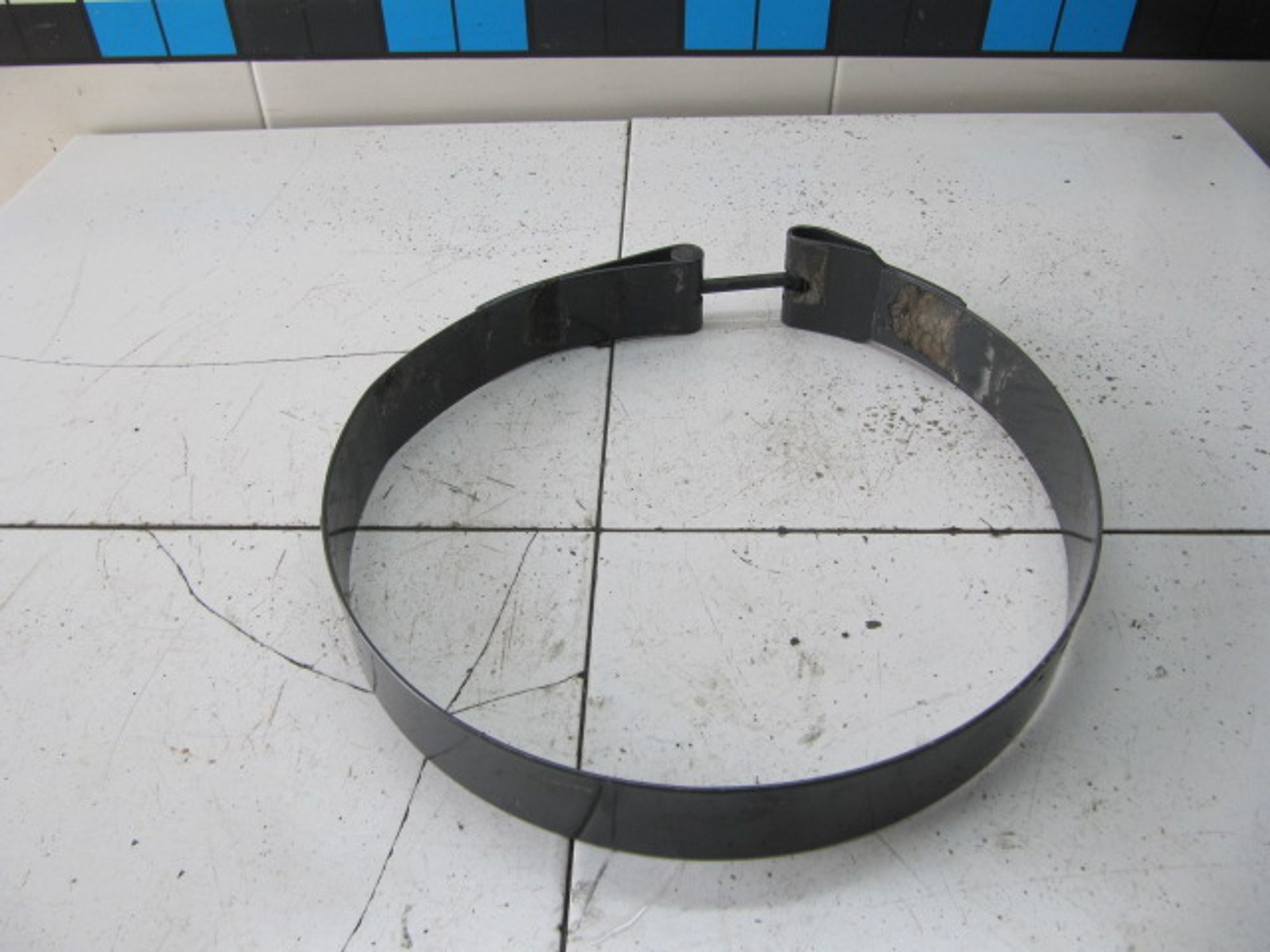 https://ycs.partsauto.market/partsauto-images/thmbs/userImages/c965f73e3dc116a3de96fdbb0ec9ca2a/part/093794e7-52f1-425e-8081-97a9d0011336_1718021729861.jpg