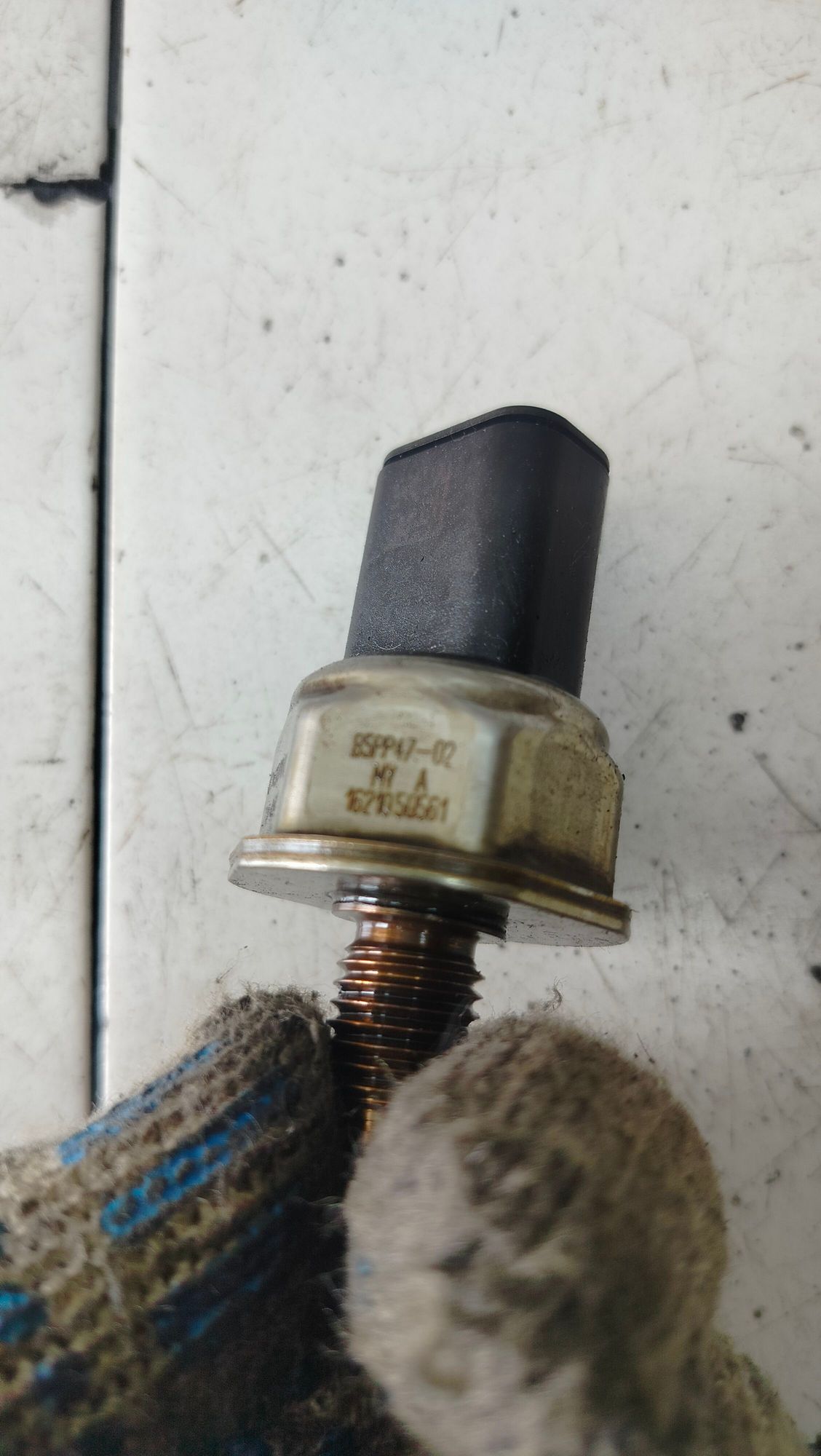 https://ycs.partsauto.market/partsauto-images/thmbs/userImages/c965f73e3dc116a3de96fdbb0ec9ca2a/part/1fc7c9f5-4a97-428e-aa06-5b9c4c9cc27e_1719923256658.jpg