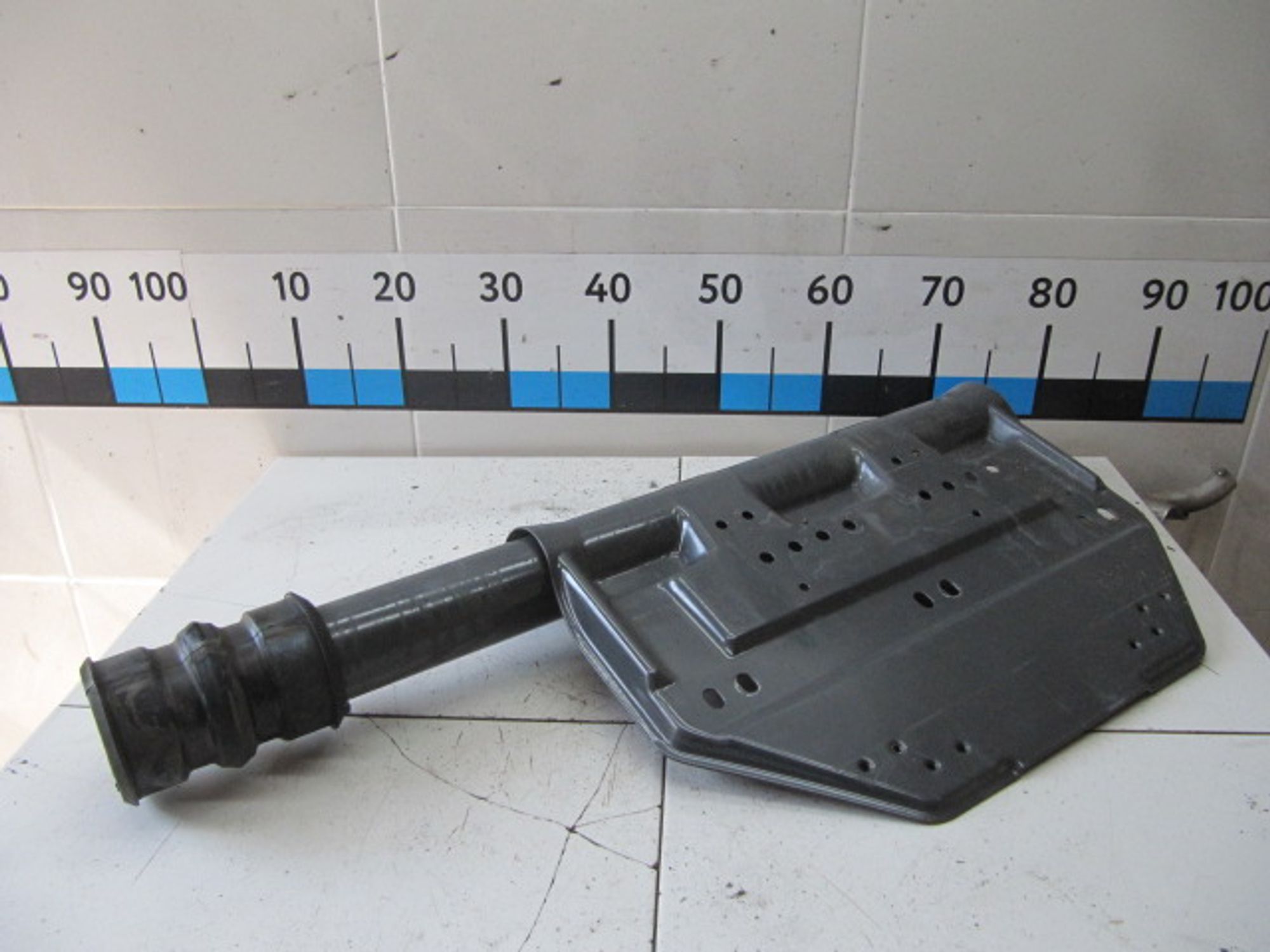 https://ycs.partsauto.market/partsauto-images/thmbs/userImages/c965f73e3dc116a3de96fdbb0ec9ca2a/part/5d81b31b-f73f-4ada-b83a-bec94aefb61e_1717593581774.jpg