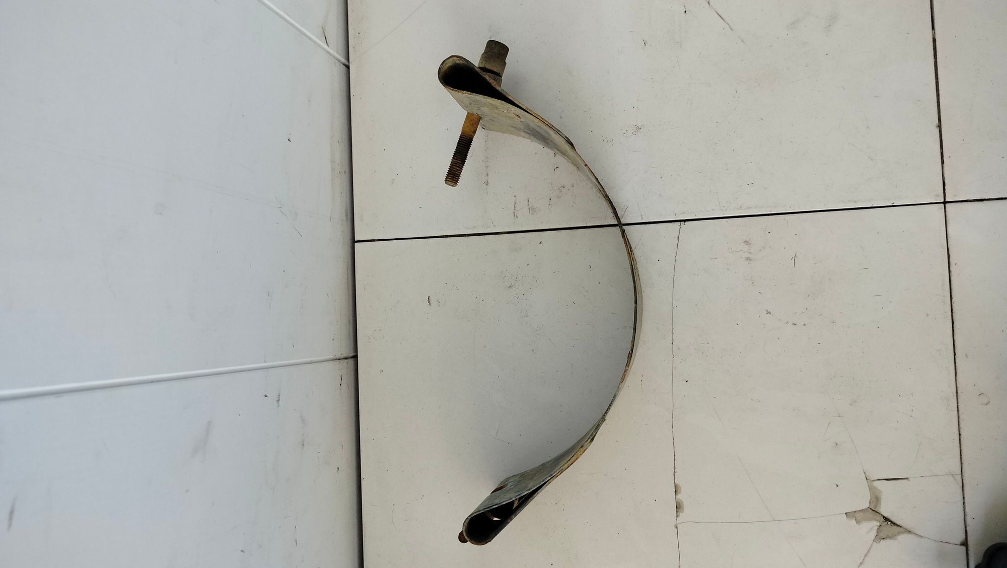 https://ycs.partsauto.market/partsauto-images/thmbs/userImages/c965f73e3dc116a3de96fdbb0ec9ca2a/part/8cd2071f-032e-4fc4-bb8e-5dc0d972d09c_1716884722510.jpg