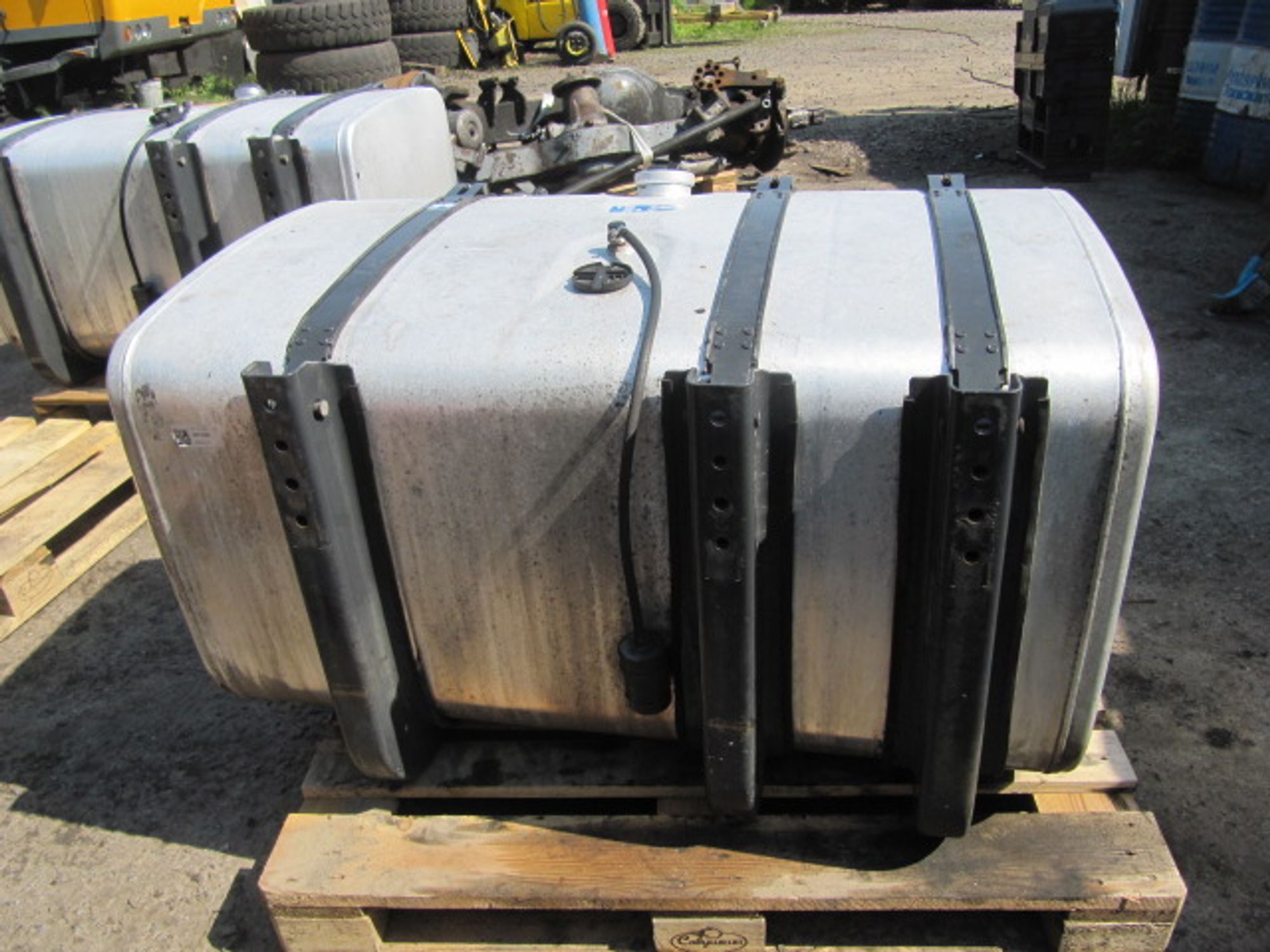 https://ycs.partsauto.market/partsauto-images/thmbs/userImages/c965f73e3dc116a3de96fdbb0ec9ca2a/part/bafbf558-d342-400e-8c77-8e89e0efea8f_1717156174437.jpg
