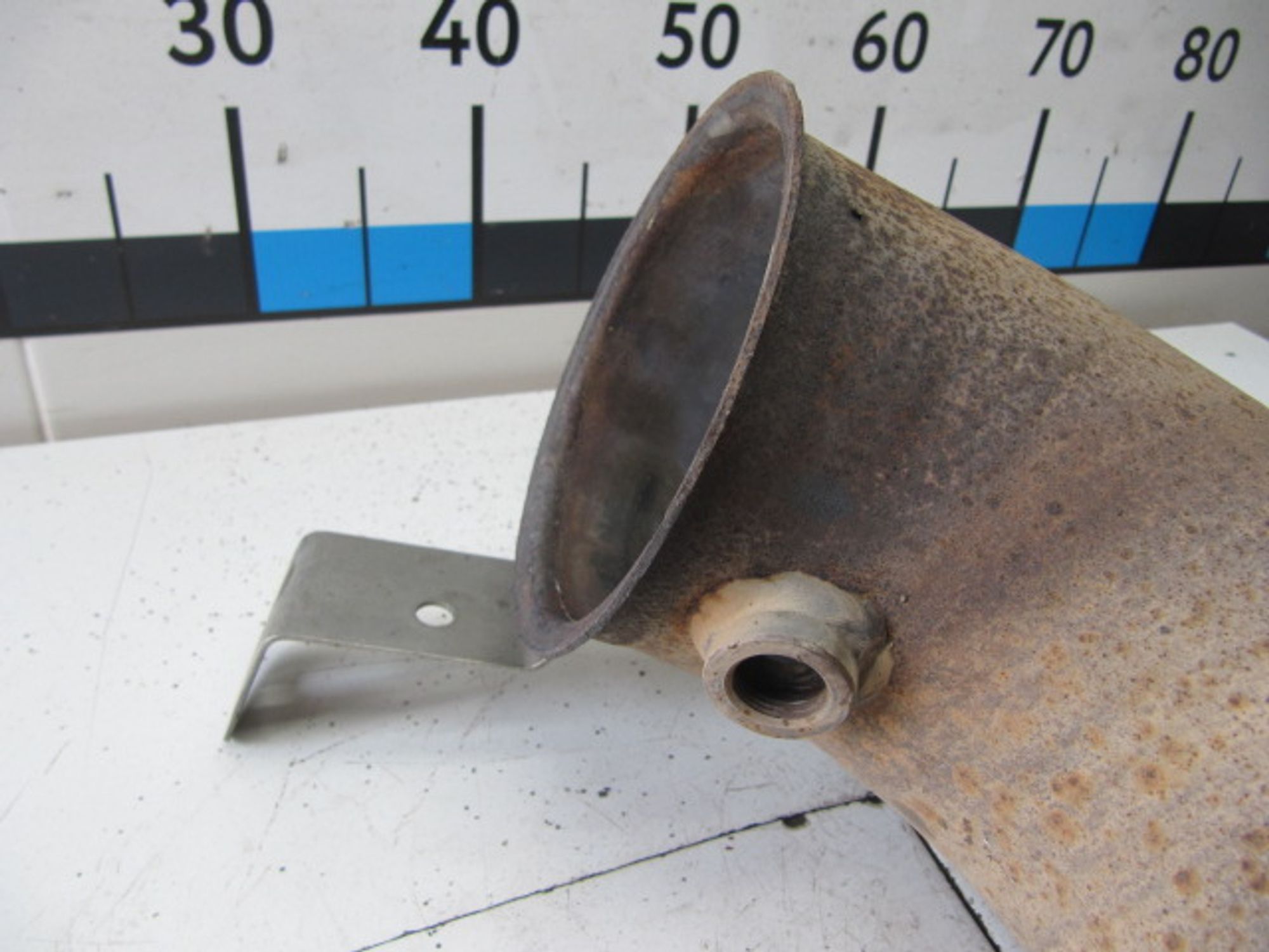 https://ycs.partsauto.market/partsauto-images/thmbs/userImages/c965f73e3dc116a3de96fdbb0ec9ca2a/part/c1189195-fbc5-4852-9d1a-46a3911d9eaa_1717592311332.jpg