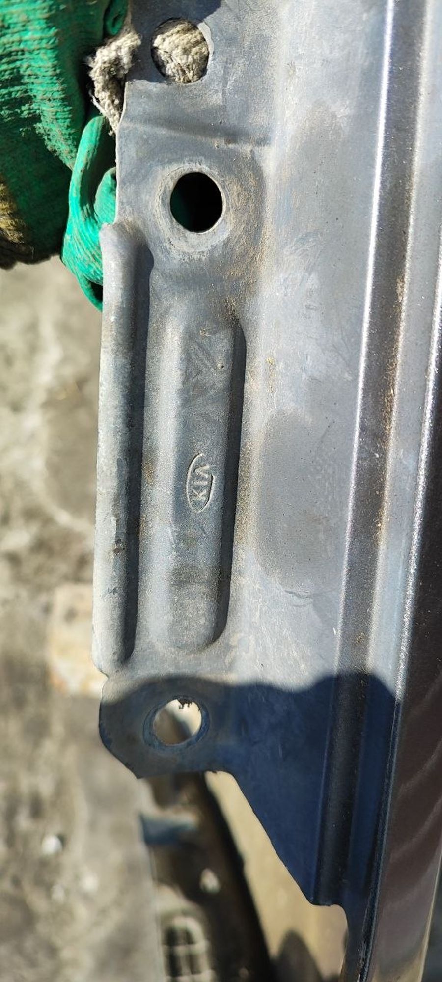 https://ycs.partsauto.market/partsauto-images/thmbs/userImages/cb9901e562a4f410bd4f9bf80c21d094/part/013cc484-e216-4277-b5f3-523df8fd57cd_1775474244438.jpg
