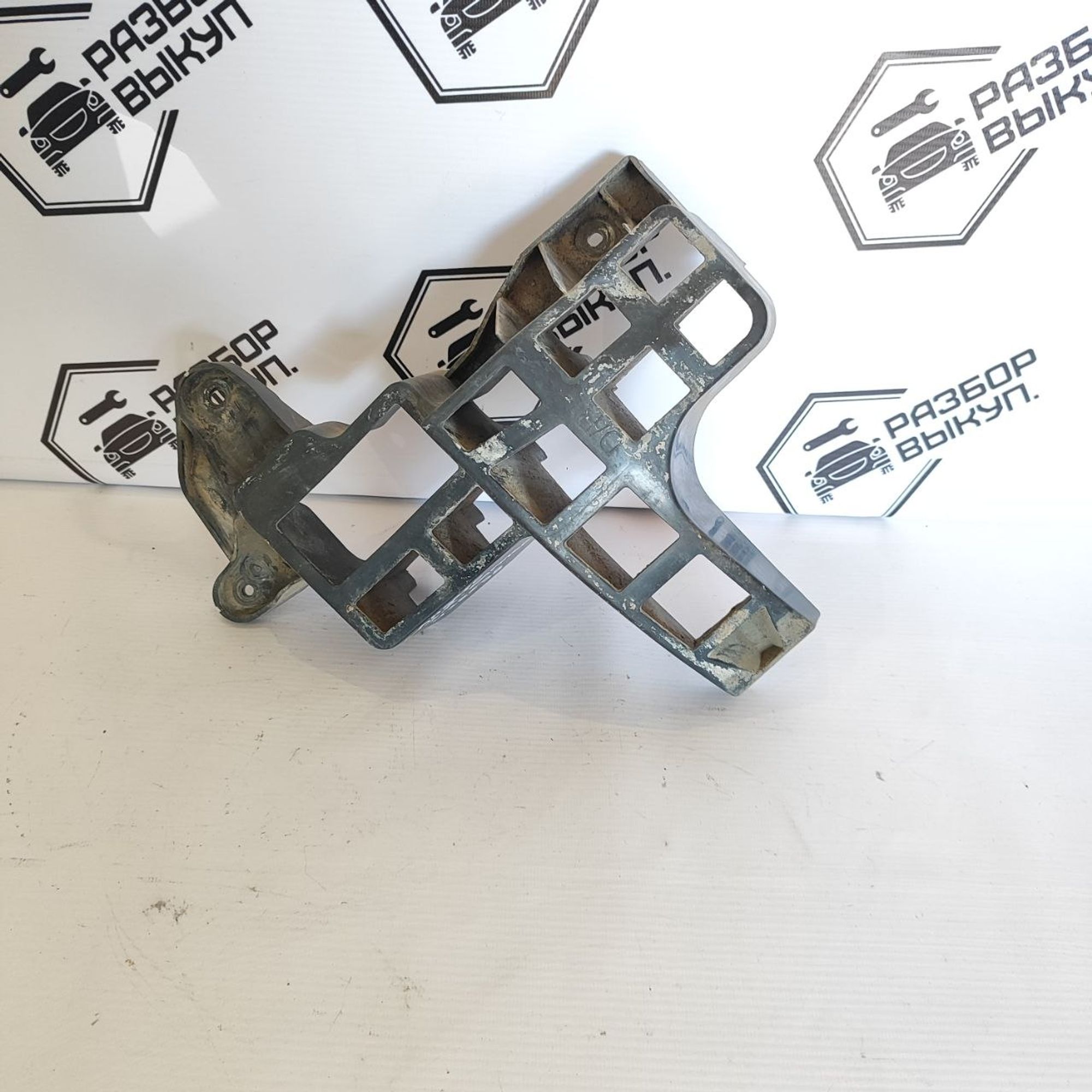 https://ycs.partsauto.market/partsauto-images/thmbs/userImages/cb9901e562a4f410bd4f9bf80c21d094/part/08cbcd73-fd31-4e5c-bbf8-1cad53cdfcb0_1778584823164.jpg
