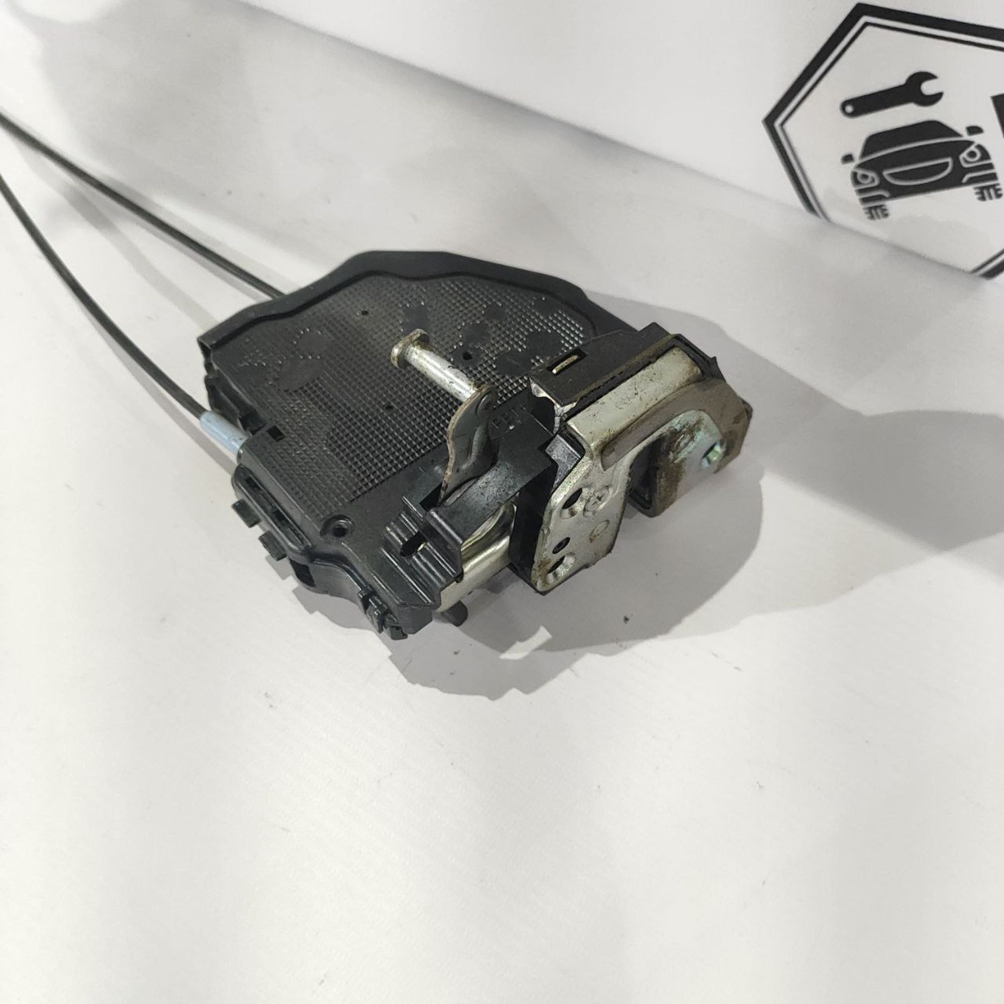 https://ycs.partsauto.market/partsauto-images/thmbs/userImages/cb9901e562a4f410bd4f9bf80c21d094/part/0b21b1a3-cb27-4c9e-b32b-e8cca9c67f39_1777527583739.jpg