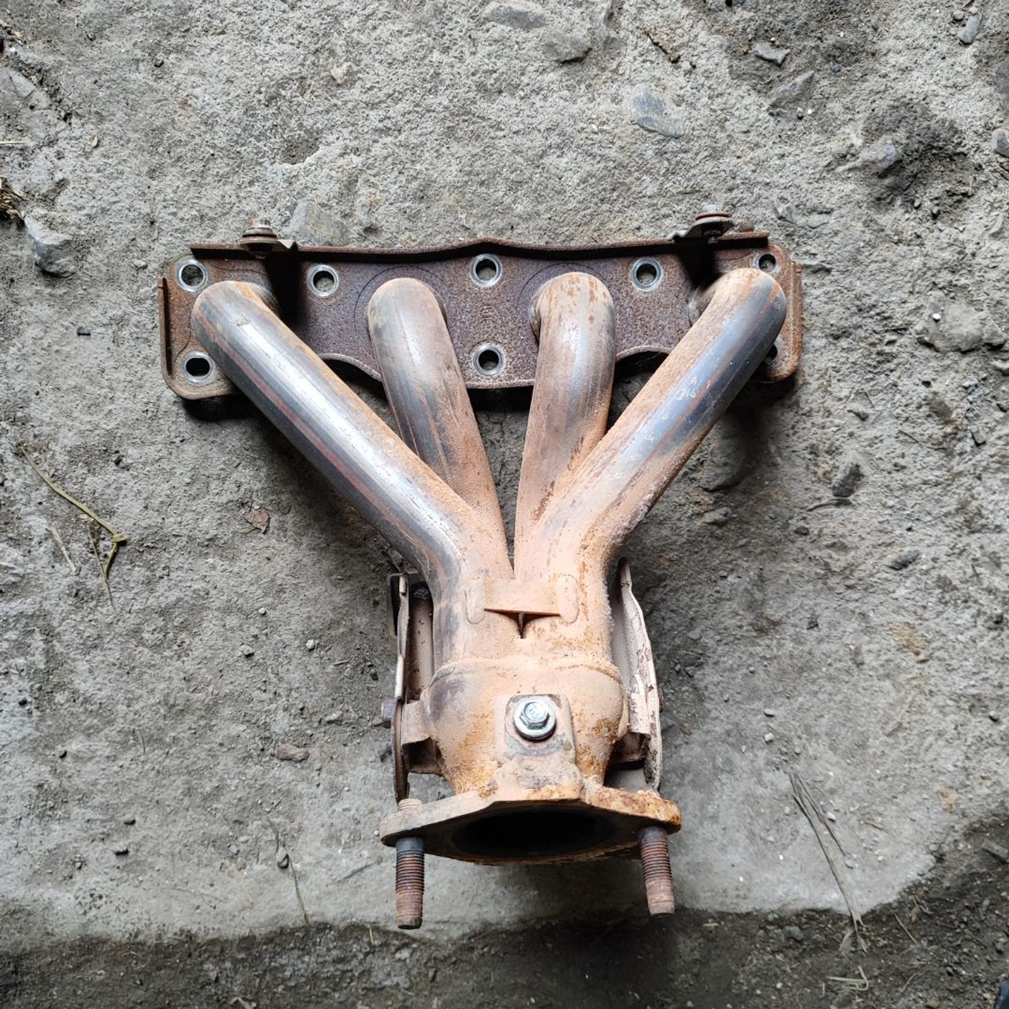 https://ycs.partsauto.market/partsauto-images/thmbs/userImages/cb9901e562a4f410bd4f9bf80c21d094/part/182126b5-a789-4a95-99d8-b312ee4cfa7b_1776674664683.jpg