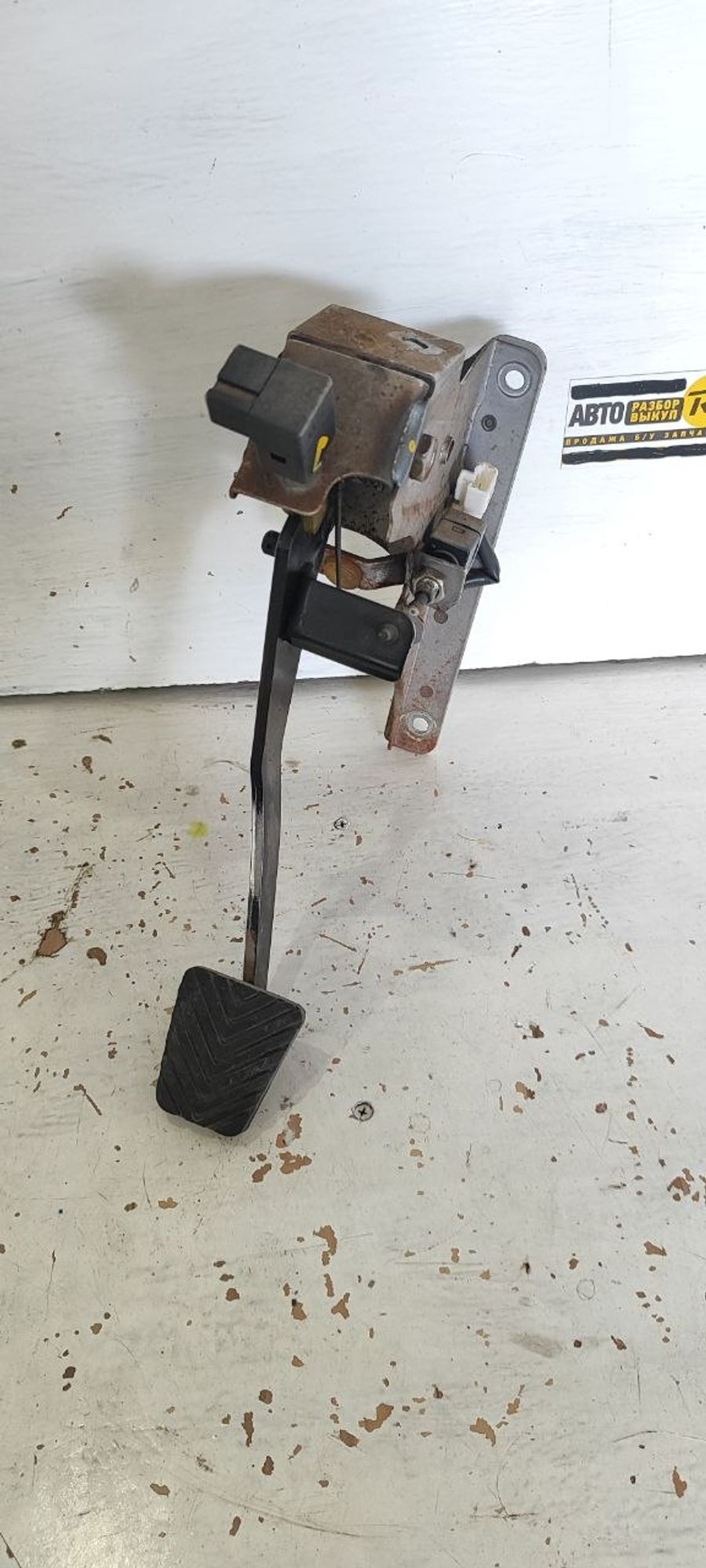 https://ycs.partsauto.market/partsauto-images/thmbs/userImages/cb9901e562a4f410bd4f9bf80c21d094/part/1b3e3a0c-fc28-432b-a848-0d84528c1254_1775625232960.jpg