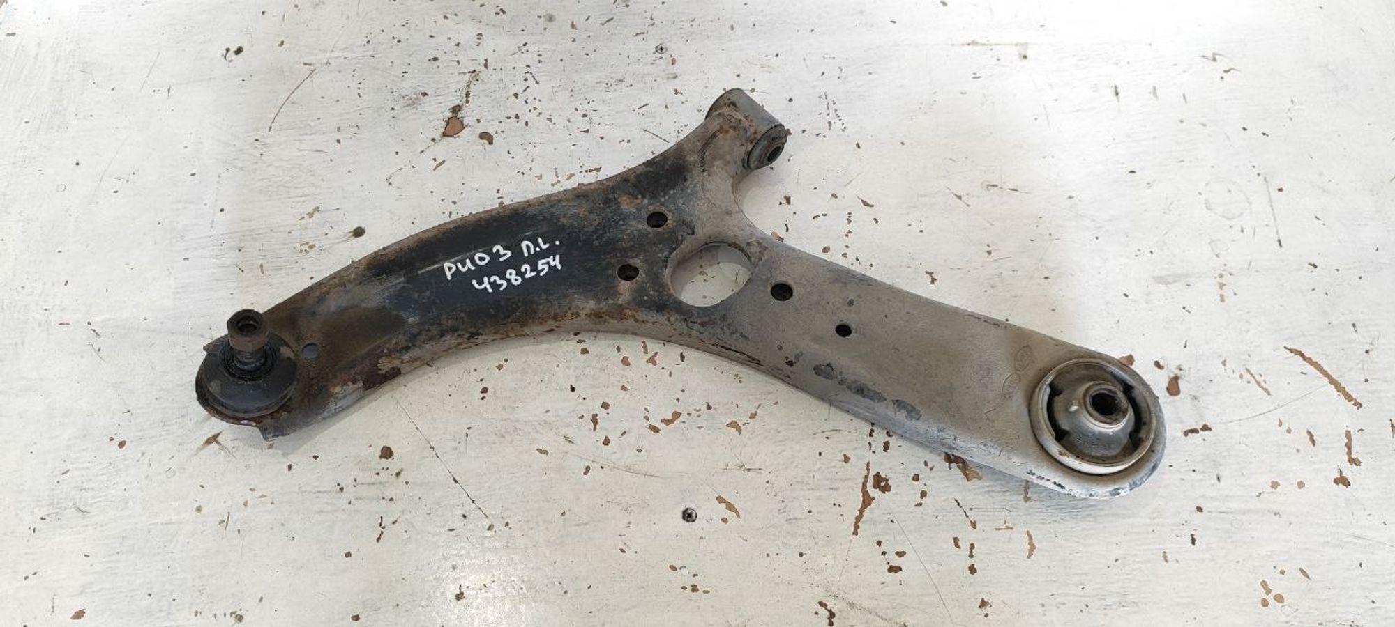 https://ycs.partsauto.market/partsauto-images/thmbs/userImages/cb9901e562a4f410bd4f9bf80c21d094/part/1cffda3d-0b7a-49a4-88fa-3d8a185816cf_1775535494153.jpg