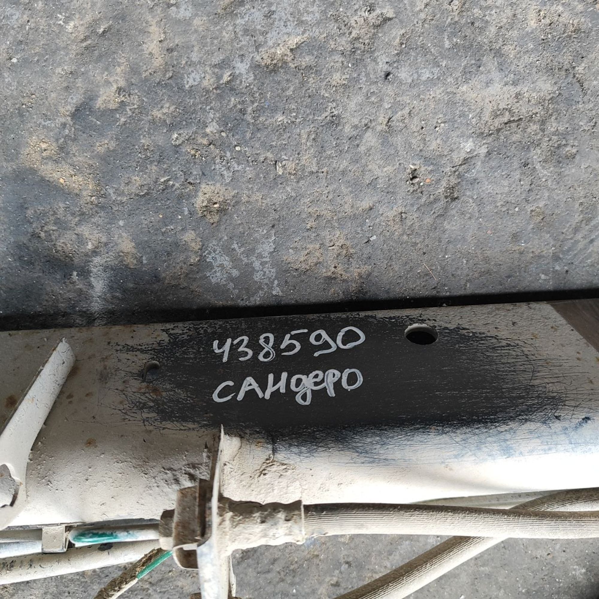 https://ycs.partsauto.market/partsauto-images/thmbs/userImages/cb9901e562a4f410bd4f9bf80c21d094/part/1e8d80b3-9b24-4346-b655-71a63c666b07_1778577327728.jpg