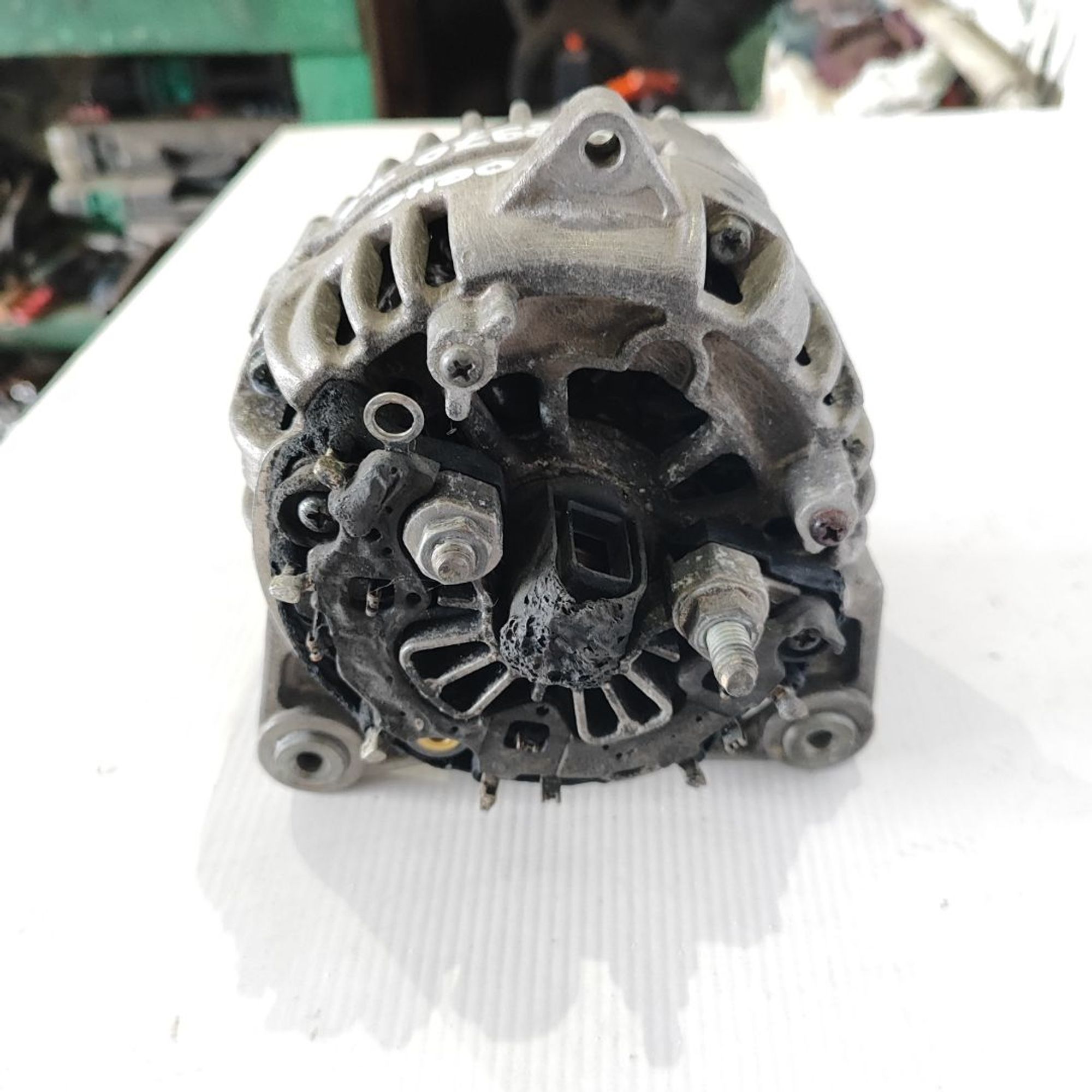 https://ycs.partsauto.market/partsauto-images/thmbs/userImages/cb9901e562a4f410bd4f9bf80c21d094/part/1ea8cafa-bc9b-4c6f-8ab6-a32776110516_1784186071090.jpg