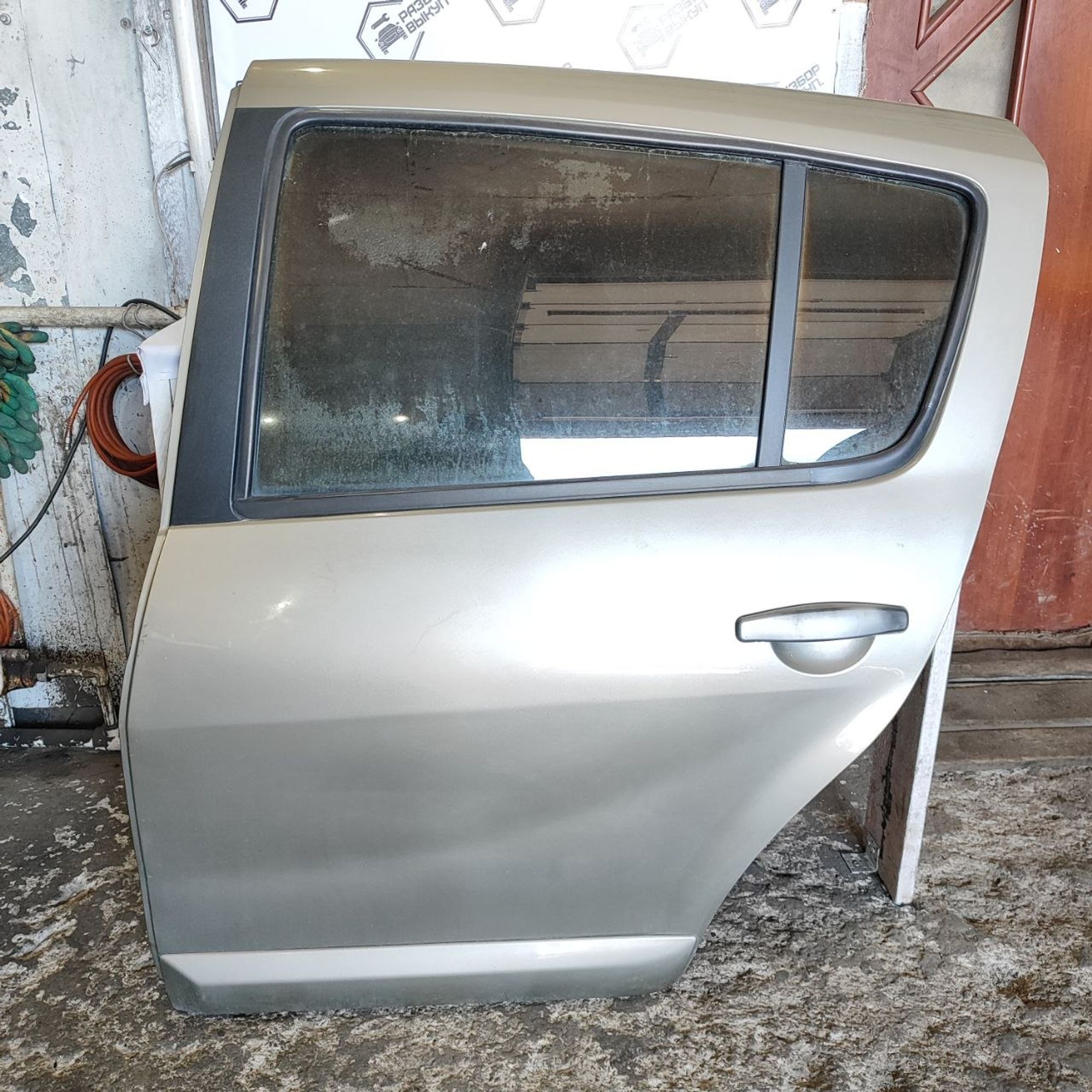 https://ycs.partsauto.market/partsauto-images/thmbs/userImages/cb9901e562a4f410bd4f9bf80c21d094/part/26acae38-d48a-4556-8b52-ca39d8837cf6_1778647430814.jpg