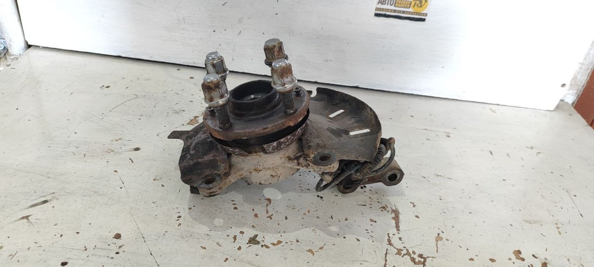 https://ycs.partsauto.market/partsauto-images/thmbs/userImages/cb9901e562a4f410bd4f9bf80c21d094/part/2eb0dfde-780a-4b03-9412-18da158c66d7_1775536109121.jpg