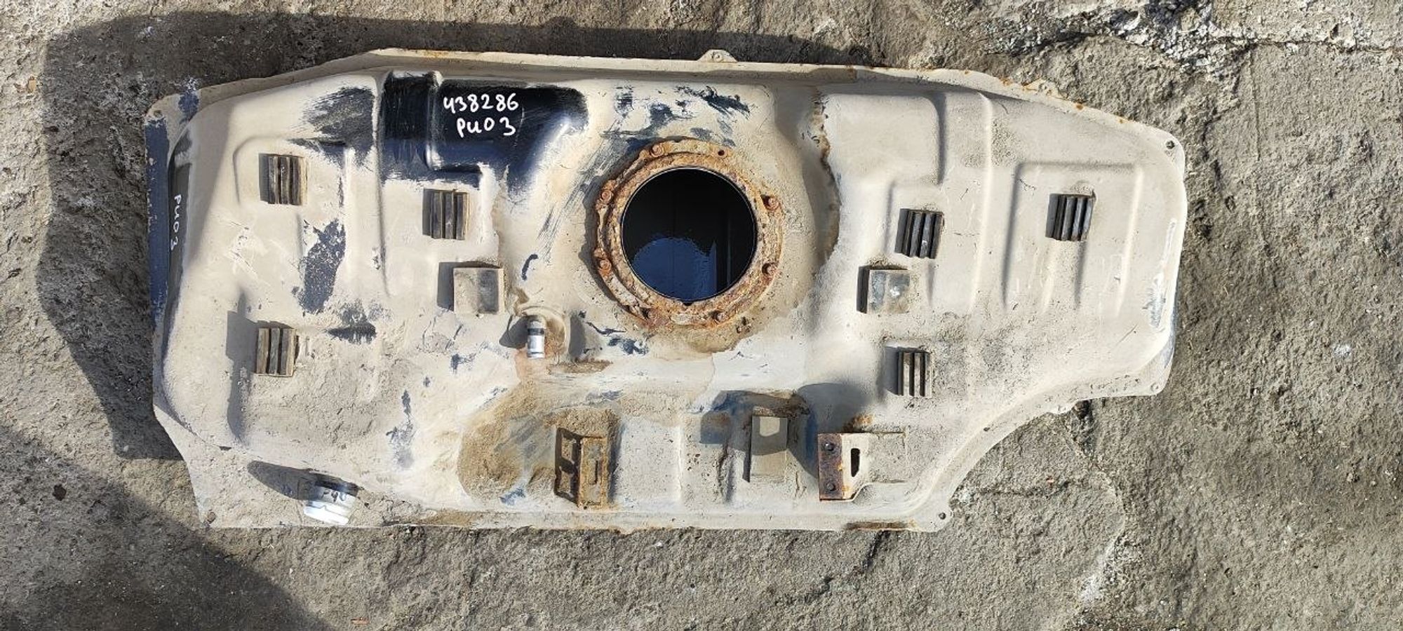 https://ycs.partsauto.market/partsauto-images/thmbs/userImages/cb9901e562a4f410bd4f9bf80c21d094/part/342dd463-28ac-41cc-9d4b-75f1a382986d_1775544574802.jpg