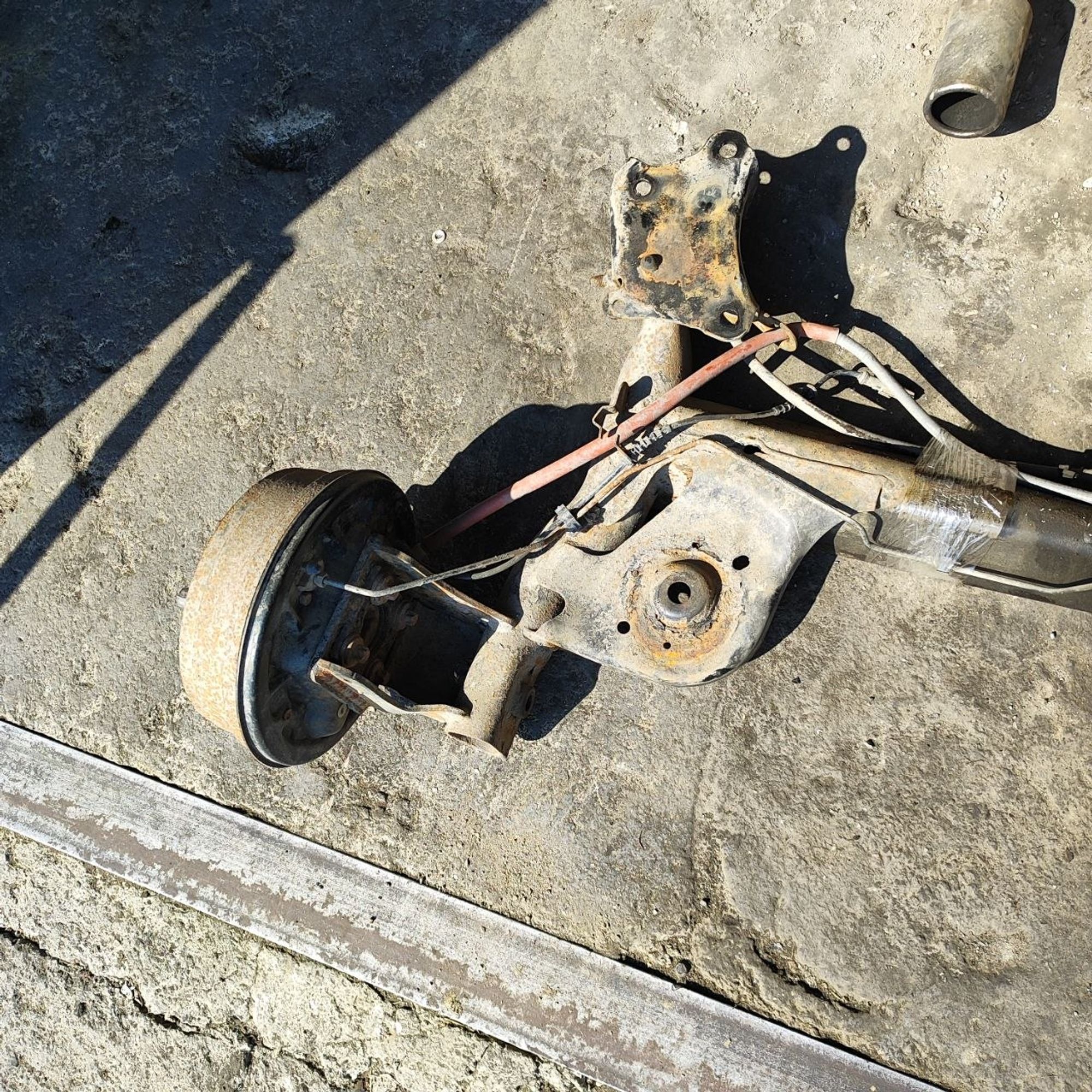 https://ycs.partsauto.market/partsauto-images/thmbs/userImages/cb9901e562a4f410bd4f9bf80c21d094/part/3a23a8da-c5fb-46a7-951e-367ec576d789_1779791191643.jpg