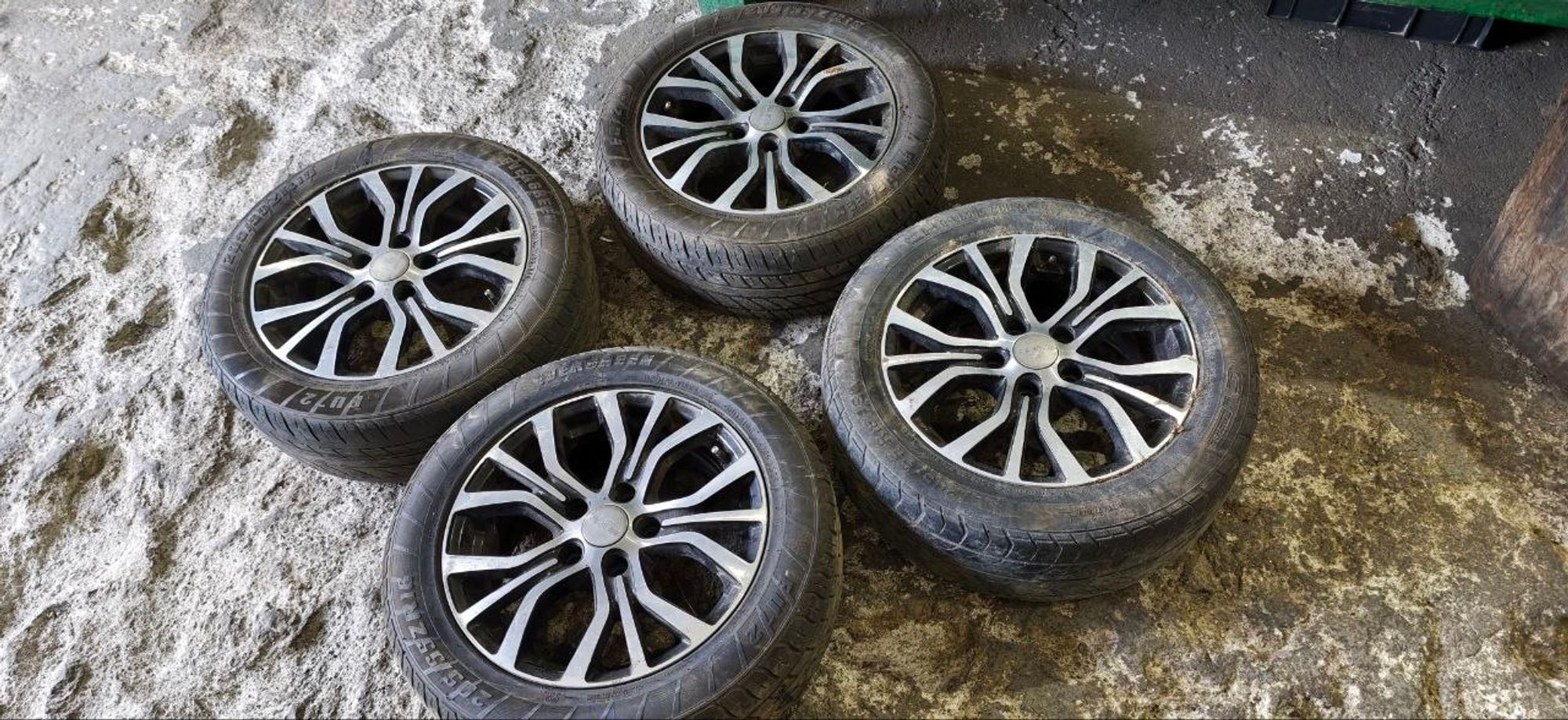 https://ycs.partsauto.market/partsauto-images/thmbs/userImages/cb9901e562a4f410bd4f9bf80c21d094/part/3dc65316-1d7c-40d7-b72f-5112b2f7bc55_1788409304927.jpg