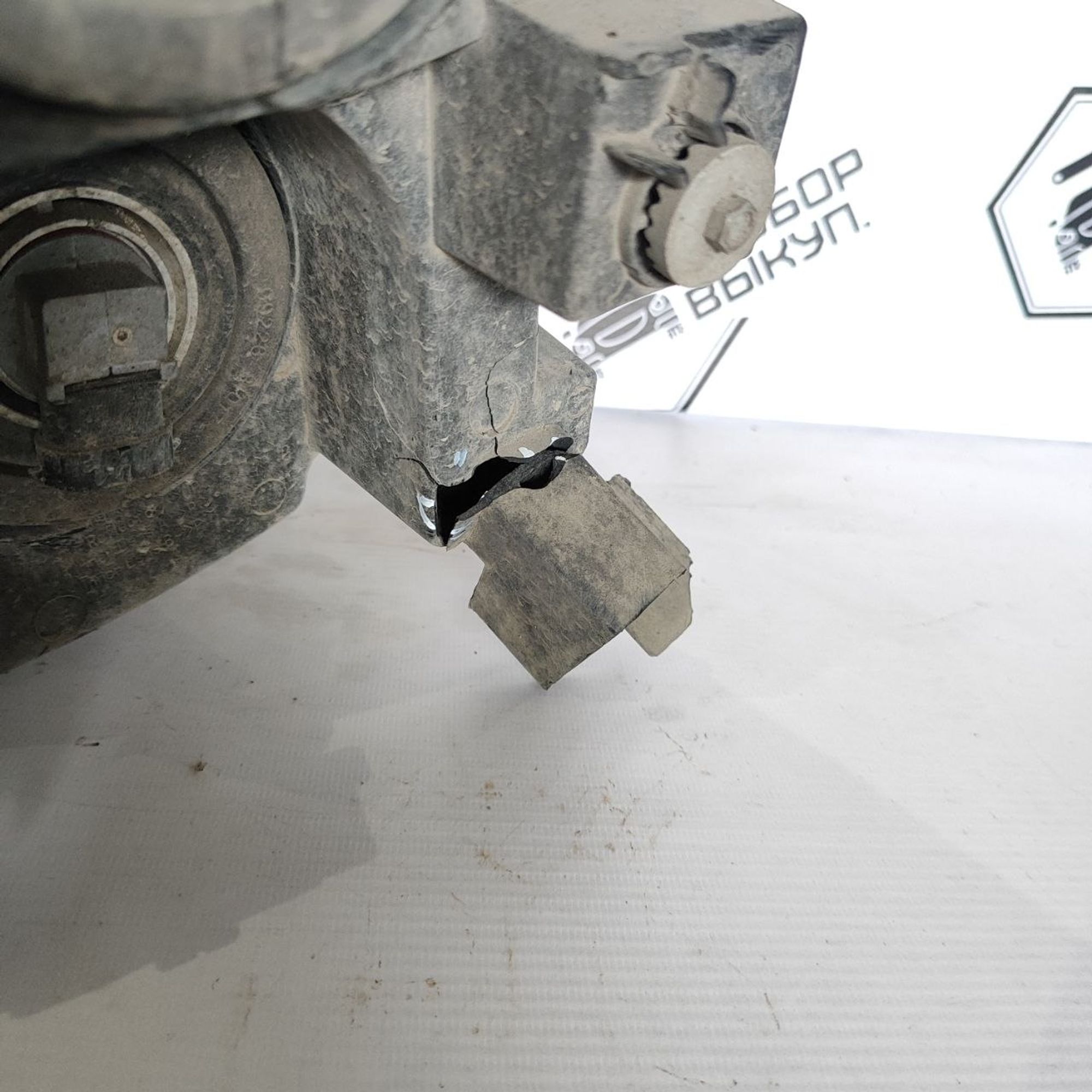 https://ycs.partsauto.market/partsauto-images/thmbs/userImages/cb9901e562a4f410bd4f9bf80c21d094/part/41b8b074-1704-4e72-9235-619d0a6df882_1782710099466.jpg
