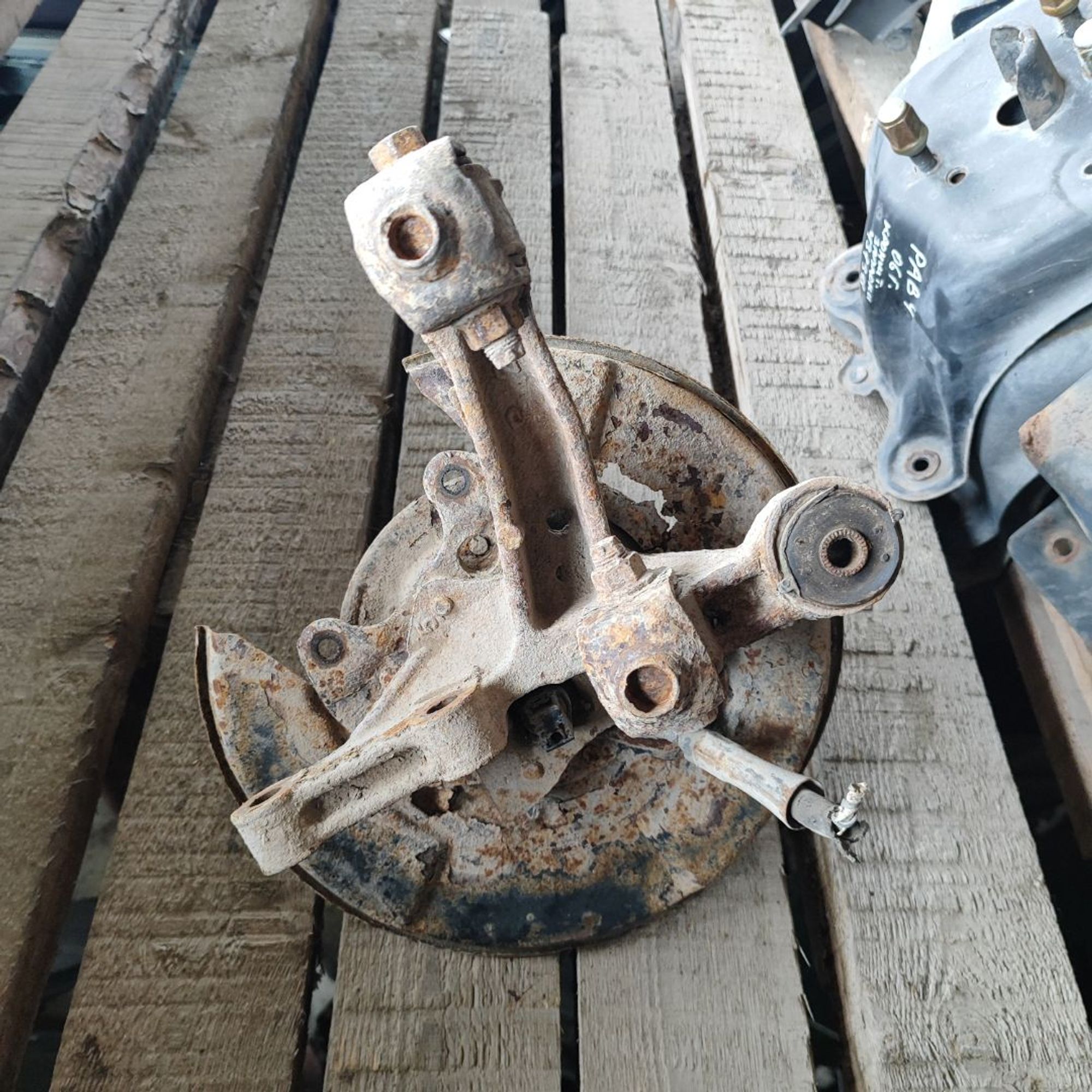 https://ycs.partsauto.market/partsauto-images/thmbs/userImages/cb9901e562a4f410bd4f9bf80c21d094/part/4277f7f7-0c3d-4ab1-b2e8-422b0d5fdf71_1782808864335.jpg