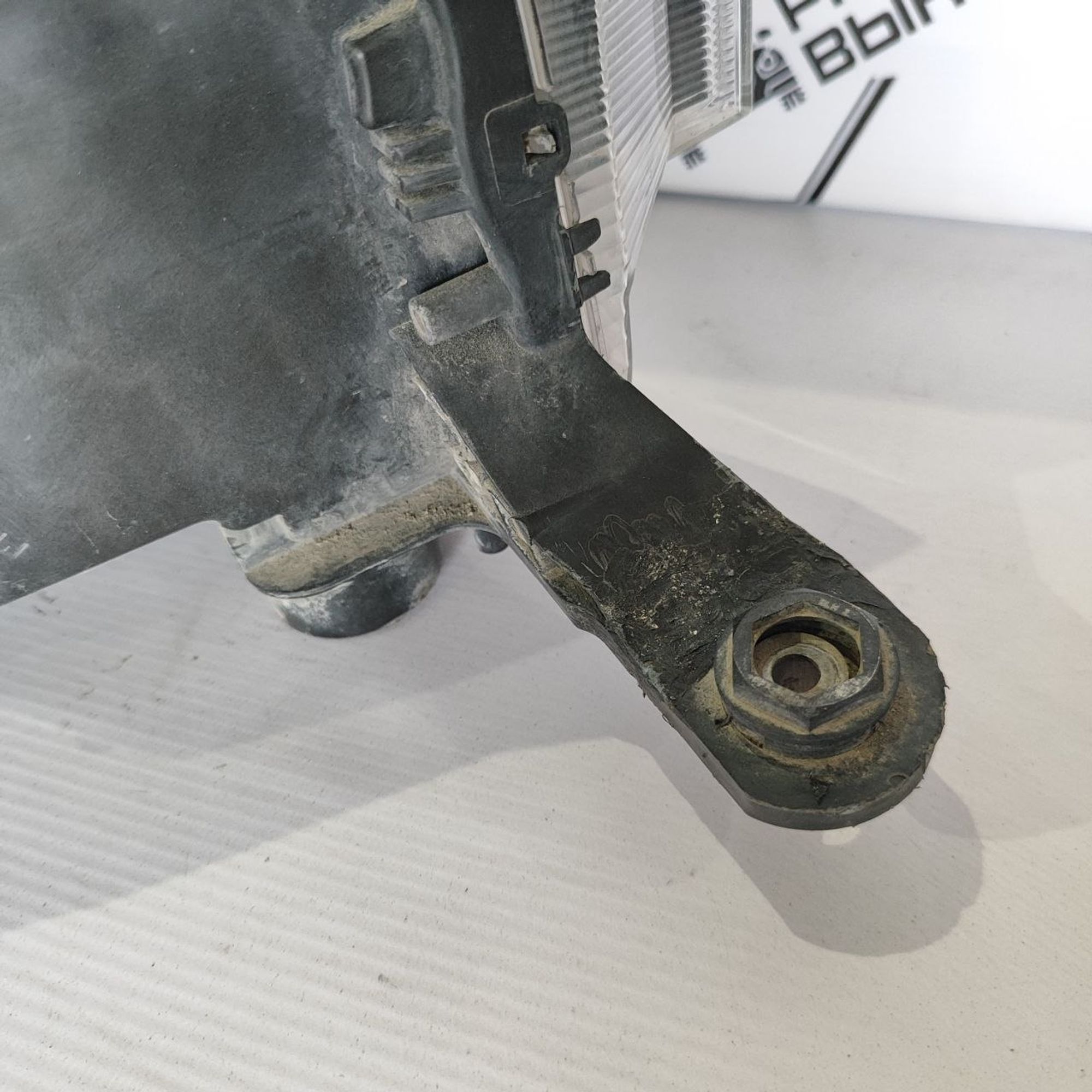 https://ycs.partsauto.market/partsauto-images/thmbs/userImages/cb9901e562a4f410bd4f9bf80c21d094/part/4d1ba7da-7faa-4e69-9a46-2340e6456d5d_1781245027305.jpg