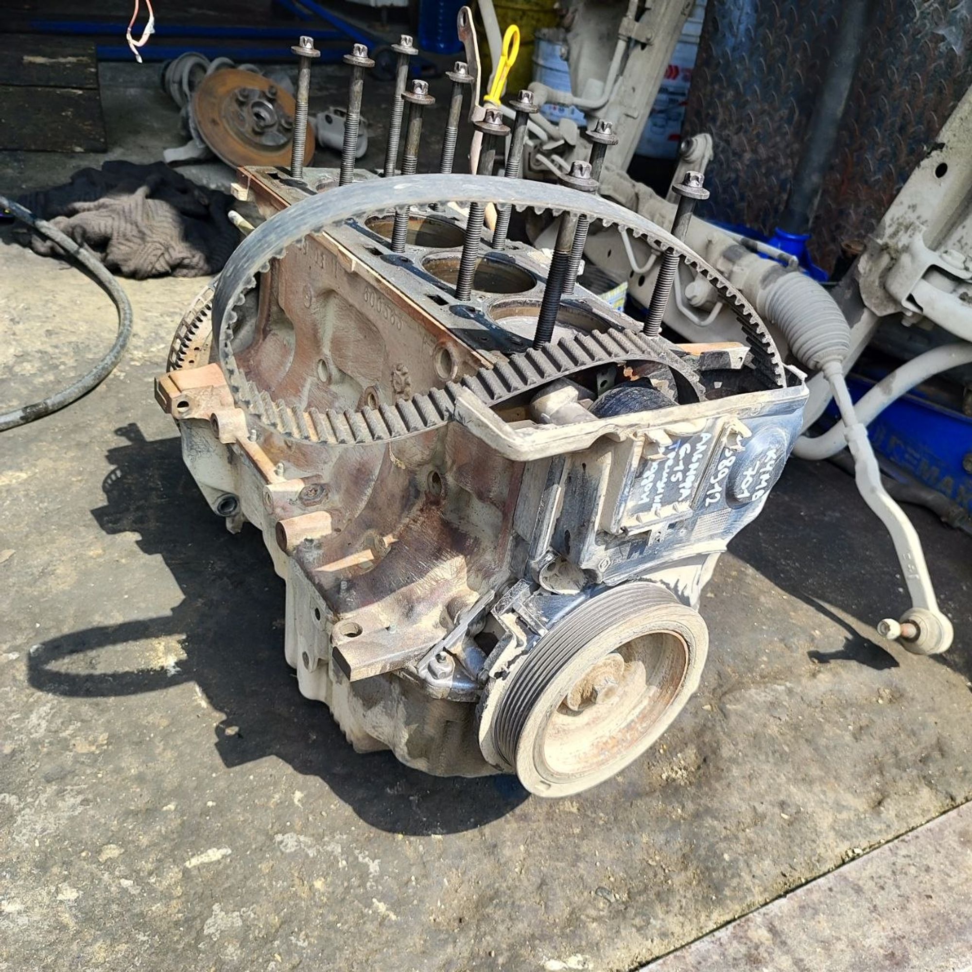 https://ycs.partsauto.market/partsauto-images/thmbs/userImages/cb9901e562a4f410bd4f9bf80c21d094/part/4f83d290-c07d-4e49-8c65-1d7789d0af81_1782533418176.jpg
