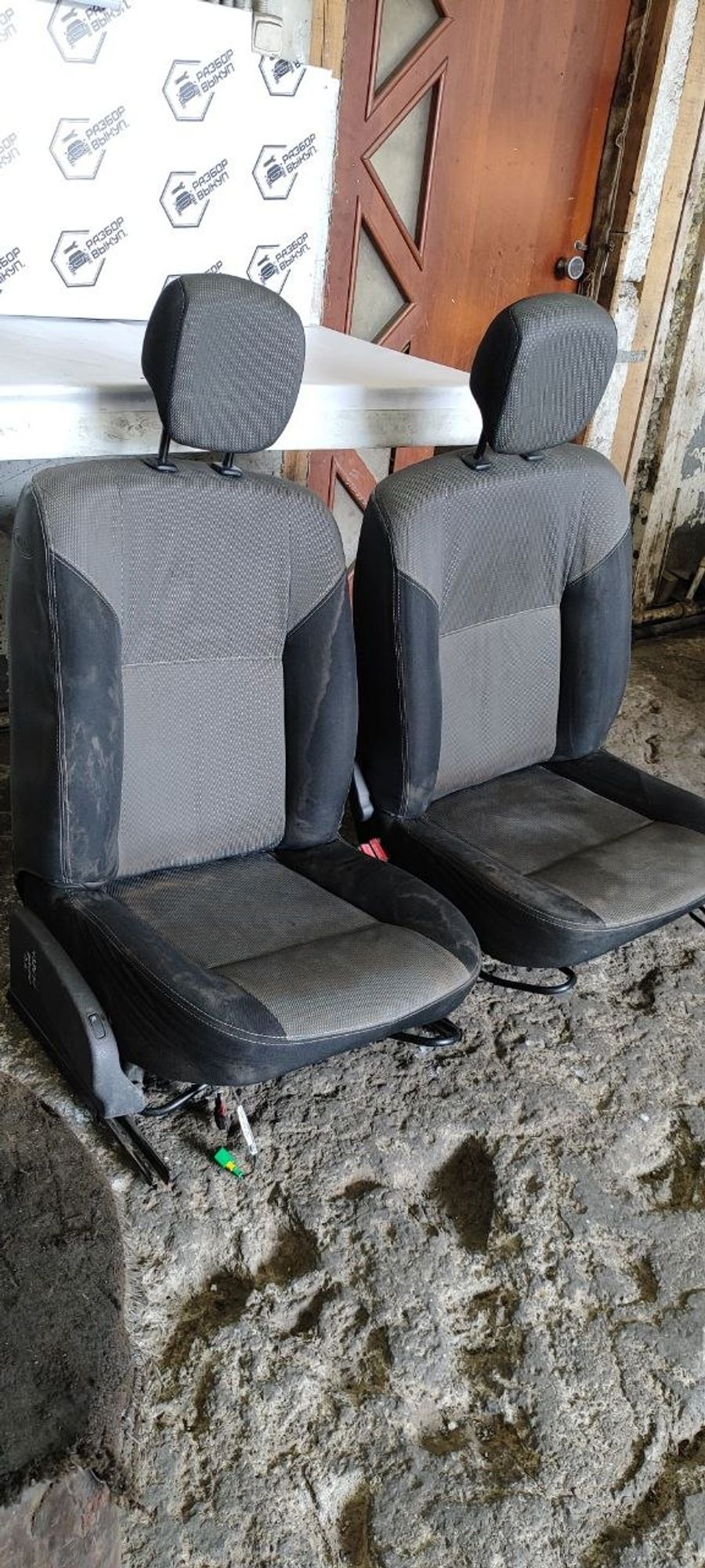 https://ycs.partsauto.market/partsauto-images/thmbs/userImages/cb9901e562a4f410bd4f9bf80c21d094/part/5472f75b-d582-4fc1-bcad-db0ffdc01b39_1779870689287.jpg