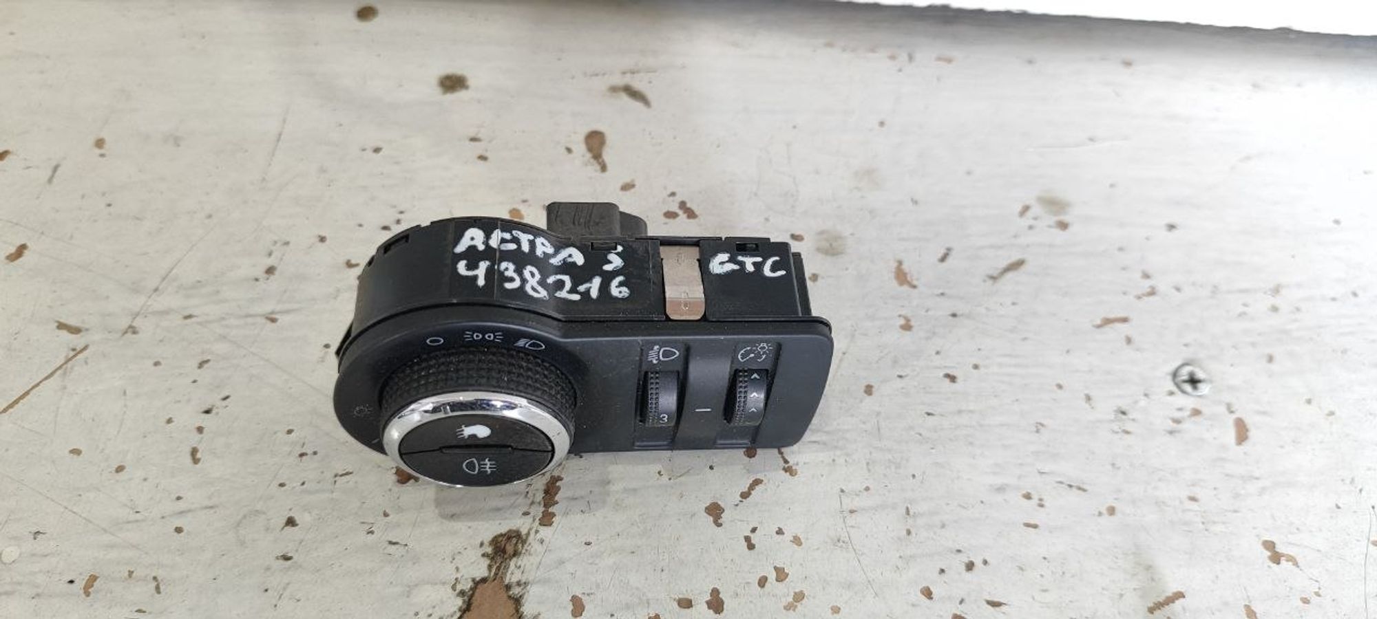 https://ycs.partsauto.market/partsauto-images/thmbs/userImages/cb9901e562a4f410bd4f9bf80c21d094/part/5ce2c23a-b271-4842-9fd1-7c25ade47762_1774850002342.jpg