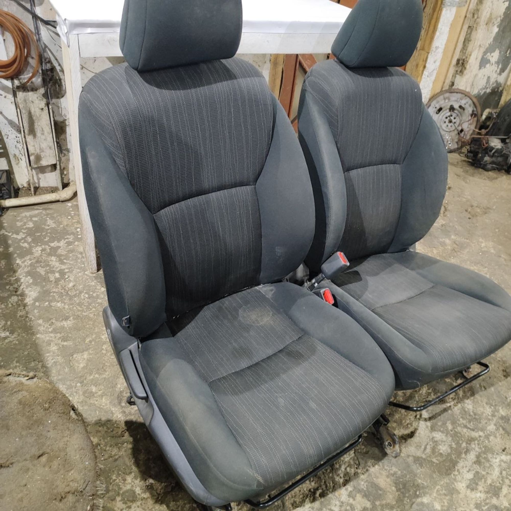 https://ycs.partsauto.market/partsauto-images/thmbs/userImages/cb9901e562a4f410bd4f9bf80c21d094/part/6051b5b2-3655-4163-aae3-3d6fa0268335_1777533907071.jpg