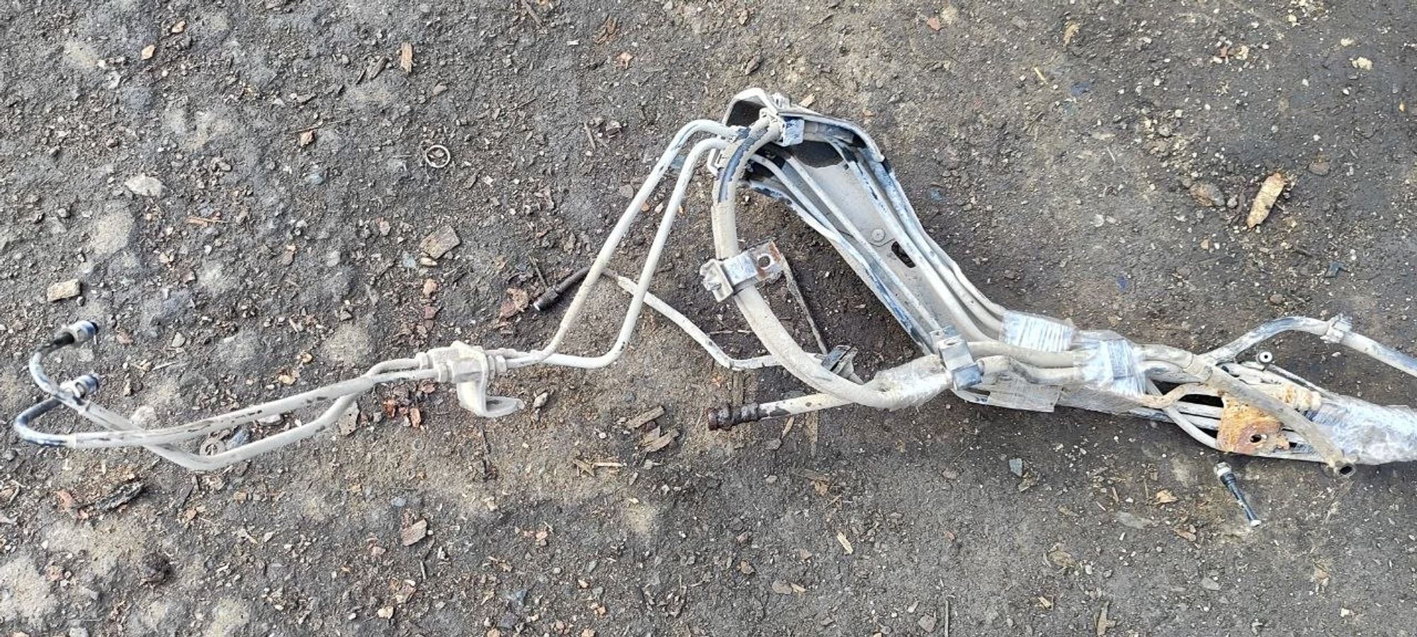 https://ycs.partsauto.market/partsauto-images/thmbs/userImages/cb9901e562a4f410bd4f9bf80c21d094/part/63d3359e-0b88-4bb6-9260-5722c3a7118e_1775732621850.jpg