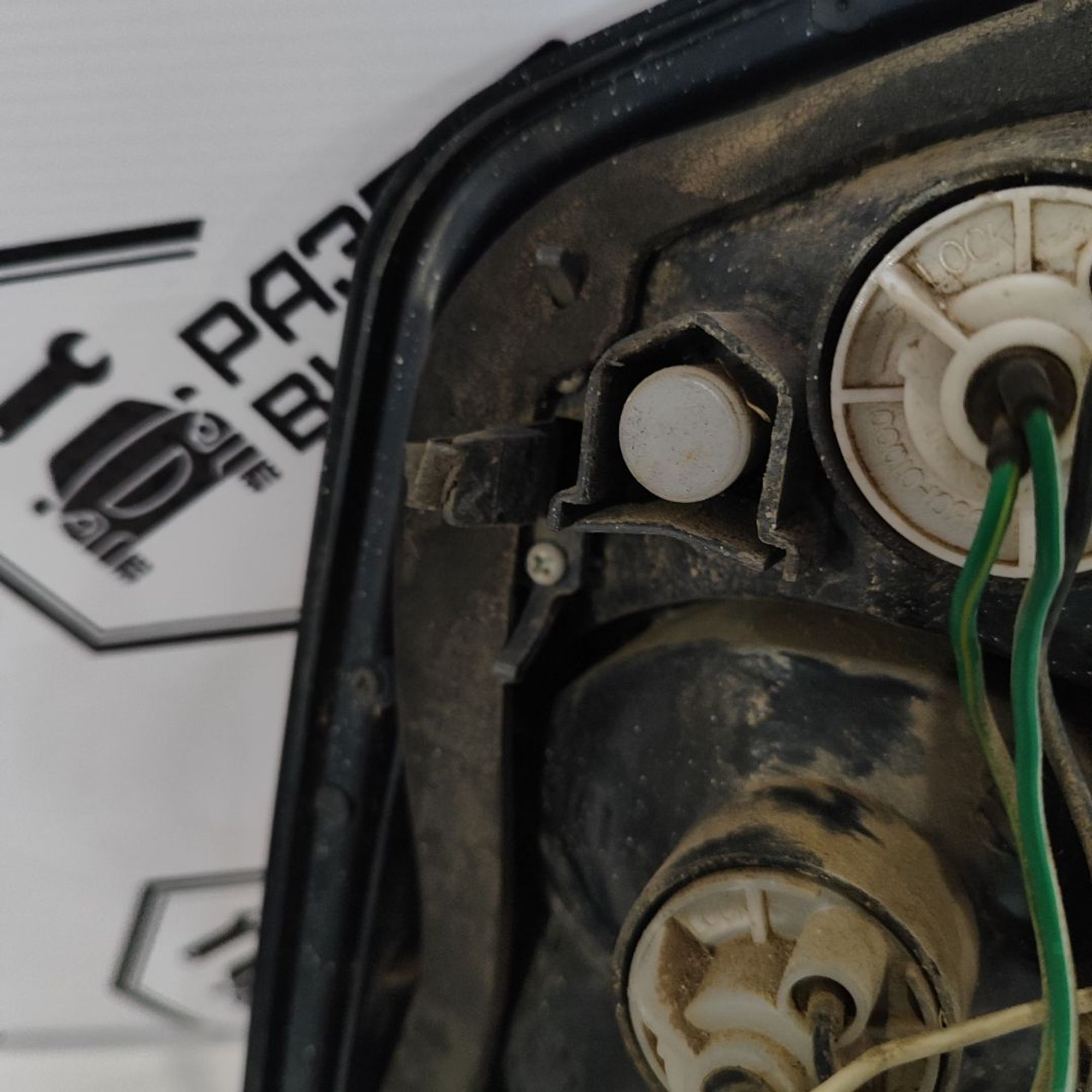 https://ycs.partsauto.market/partsauto-images/thmbs/userImages/cb9901e562a4f410bd4f9bf80c21d094/part/6678a78c-0c27-46a3-9469-4506f29d1581_1780561337449.jpg
