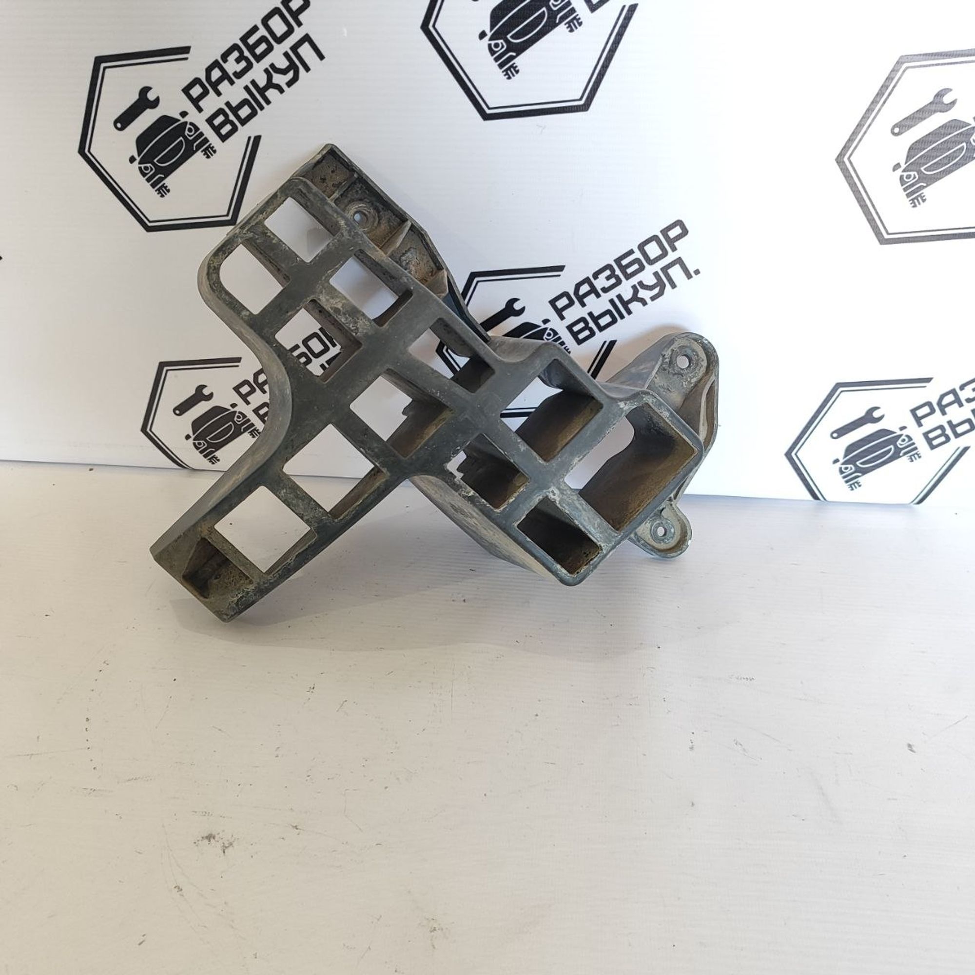 https://ycs.partsauto.market/partsauto-images/thmbs/userImages/cb9901e562a4f410bd4f9bf80c21d094/part/66d1fb29-206f-4075-a8b4-d6b7db14cfa4_1778584053546.jpg