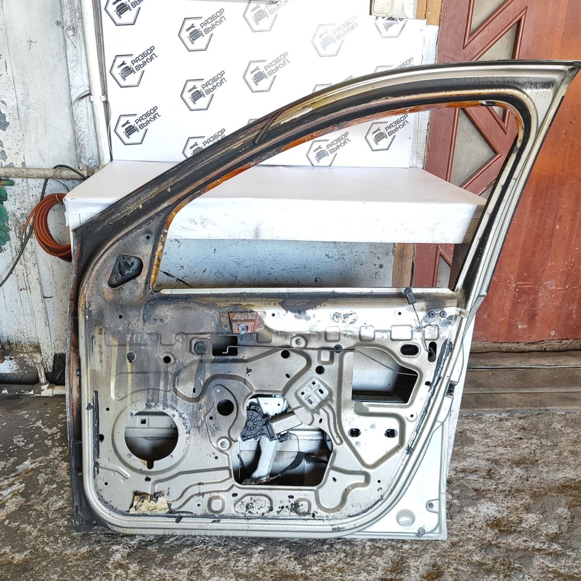 https://ycs.partsauto.market/partsauto-images/thmbs/userImages/cb9901e562a4f410bd4f9bf80c21d094/part/68dfec6f-3329-493b-9581-59962854aa4e_1778647951421.jpg