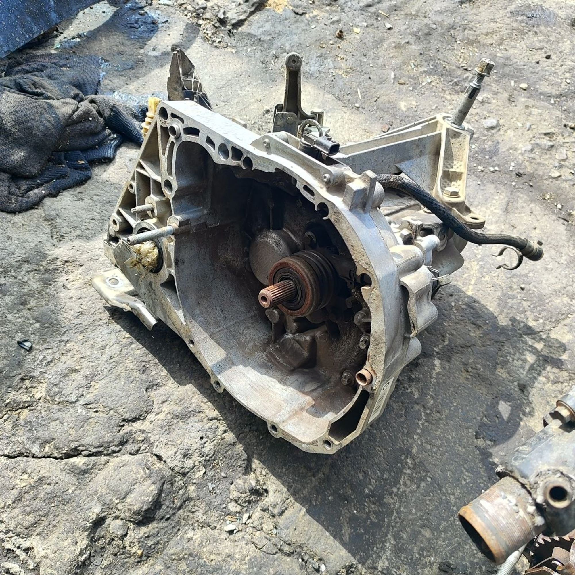 https://ycs.partsauto.market/partsauto-images/thmbs/userImages/cb9901e562a4f410bd4f9bf80c21d094/part/704746d1-0228-4d60-9410-595a92c643f1_1784629742554.jpg