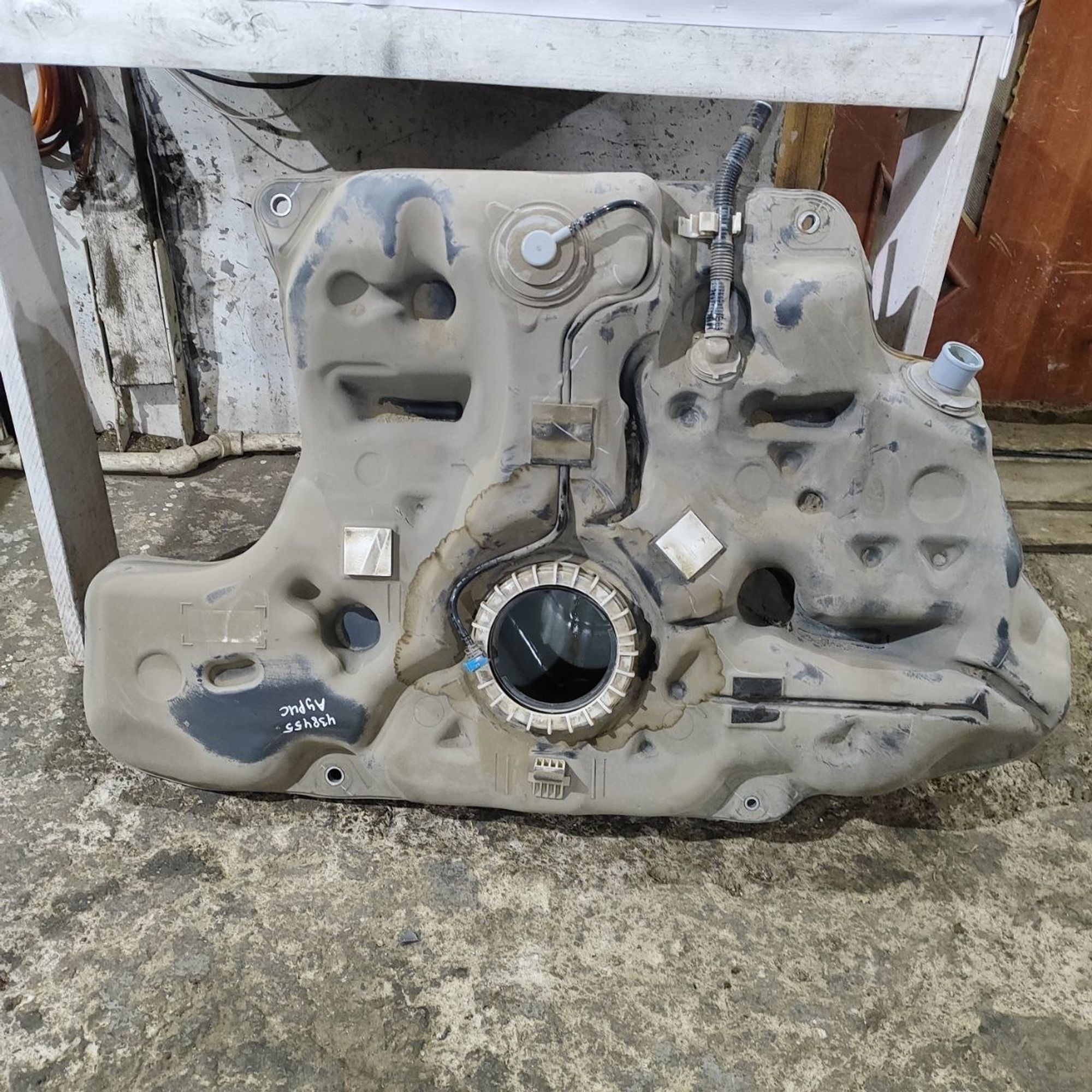 https://ycs.partsauto.market/partsauto-images/thmbs/userImages/cb9901e562a4f410bd4f9bf80c21d094/part/7aec0281-4406-410b-b6f2-ffaf526deb15_1777443666567.jpg