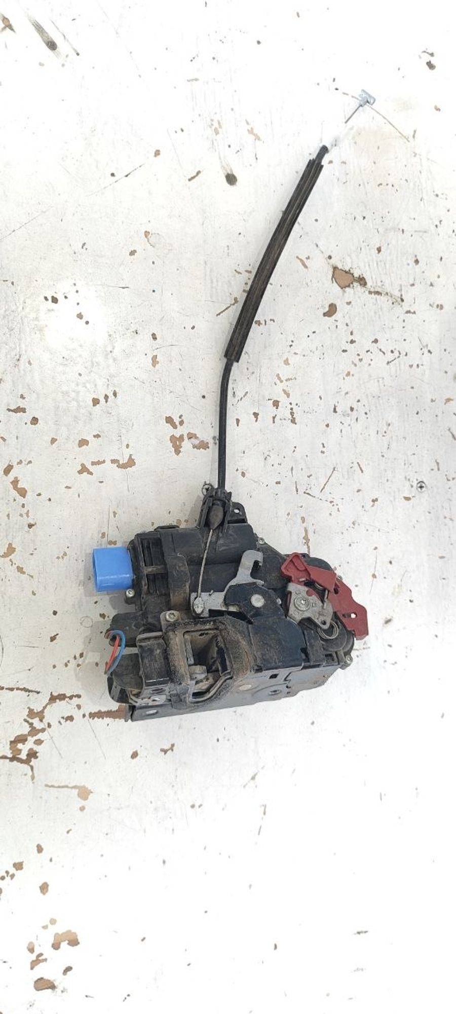 https://ycs.partsauto.market/partsauto-images/thmbs/userImages/cb9901e562a4f410bd4f9bf80c21d094/part/7f2ebe1e-2ae4-46a8-b410-81f2f0cb6ba4_1775636559154.jpg