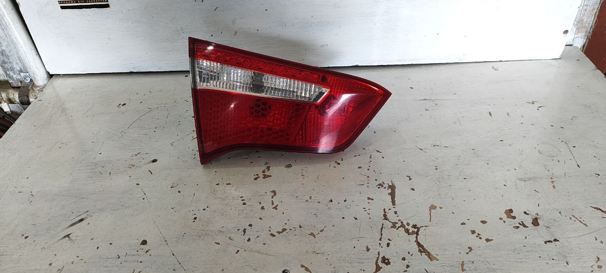 https://ycs.partsauto.market/partsauto-images/thmbs/userImages/cb9901e562a4f410bd4f9bf80c21d094/part/8143f0ac-3de4-40a4-a4bf-6fa30e7a9f8c_1775544774049.jpg